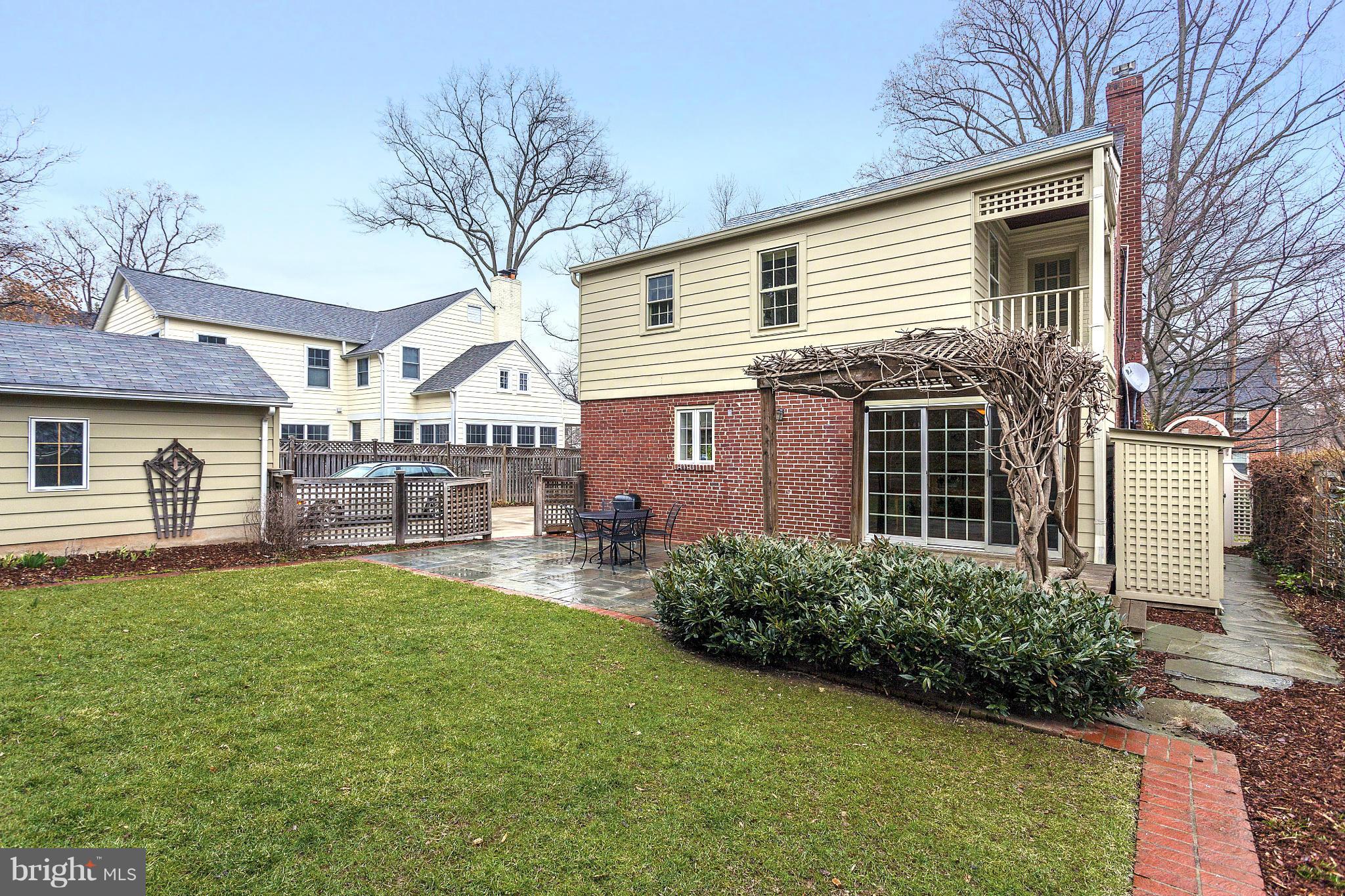 WHEATLEY HILLS - Residential