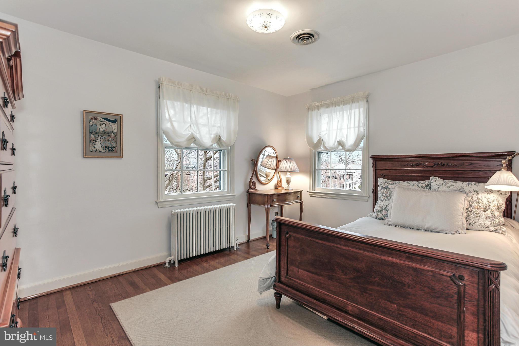 WHEATLEY HILLS - Residential