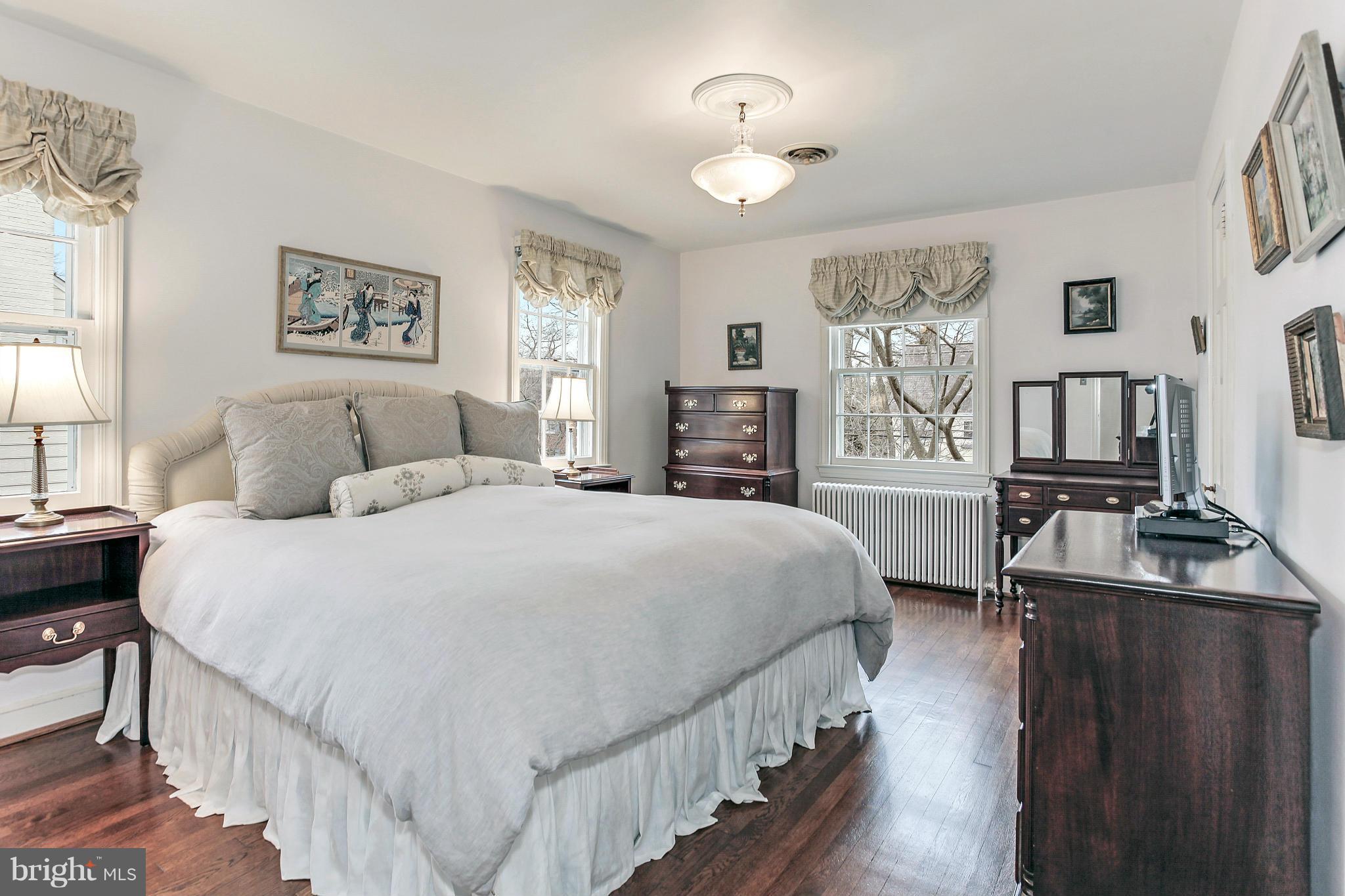 WHEATLEY HILLS - Residential