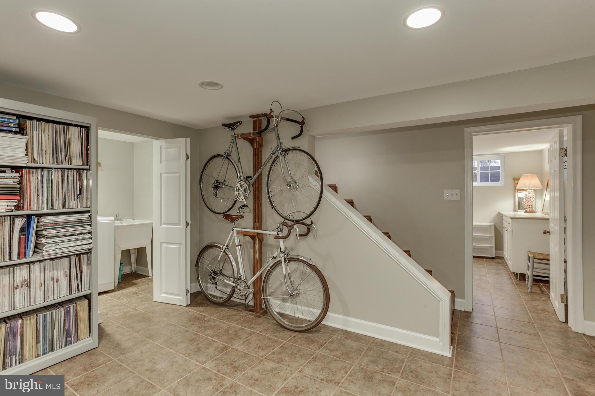 WHEATLEY HILLS - Residential