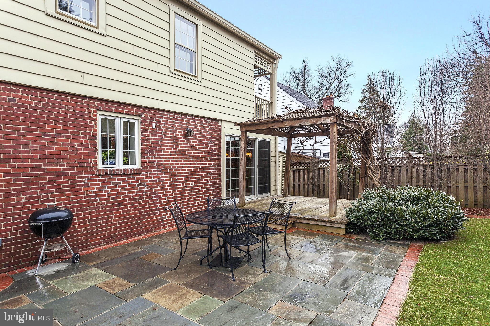 WHEATLEY HILLS - Residential