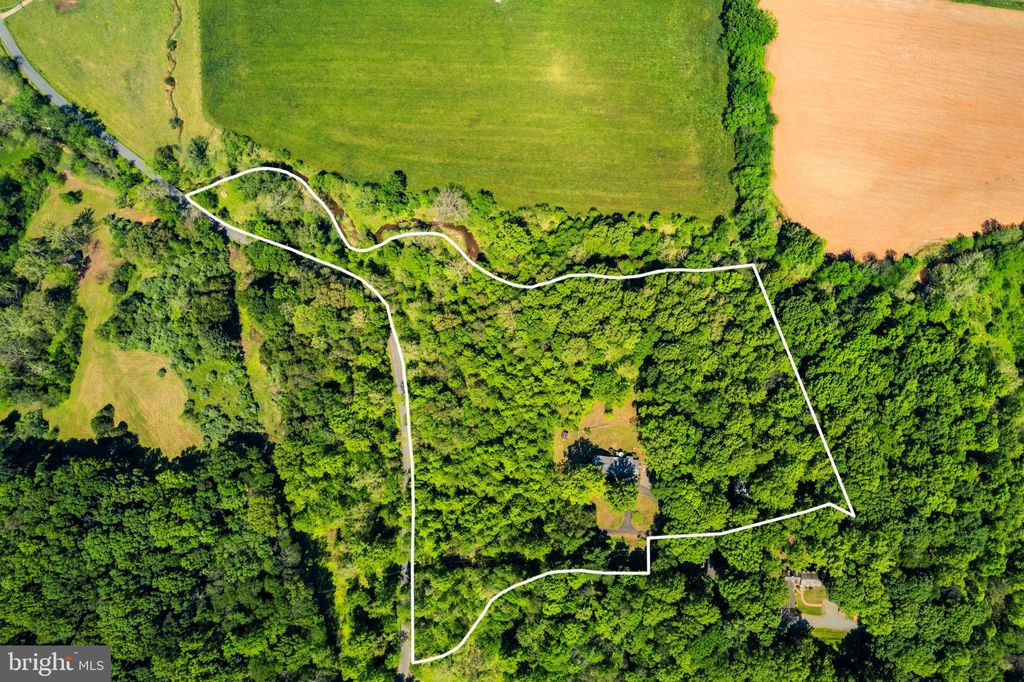 Photo of 410 Legion Post Lane, MADISON, VA 22727 (MLS # VAMA2002754)