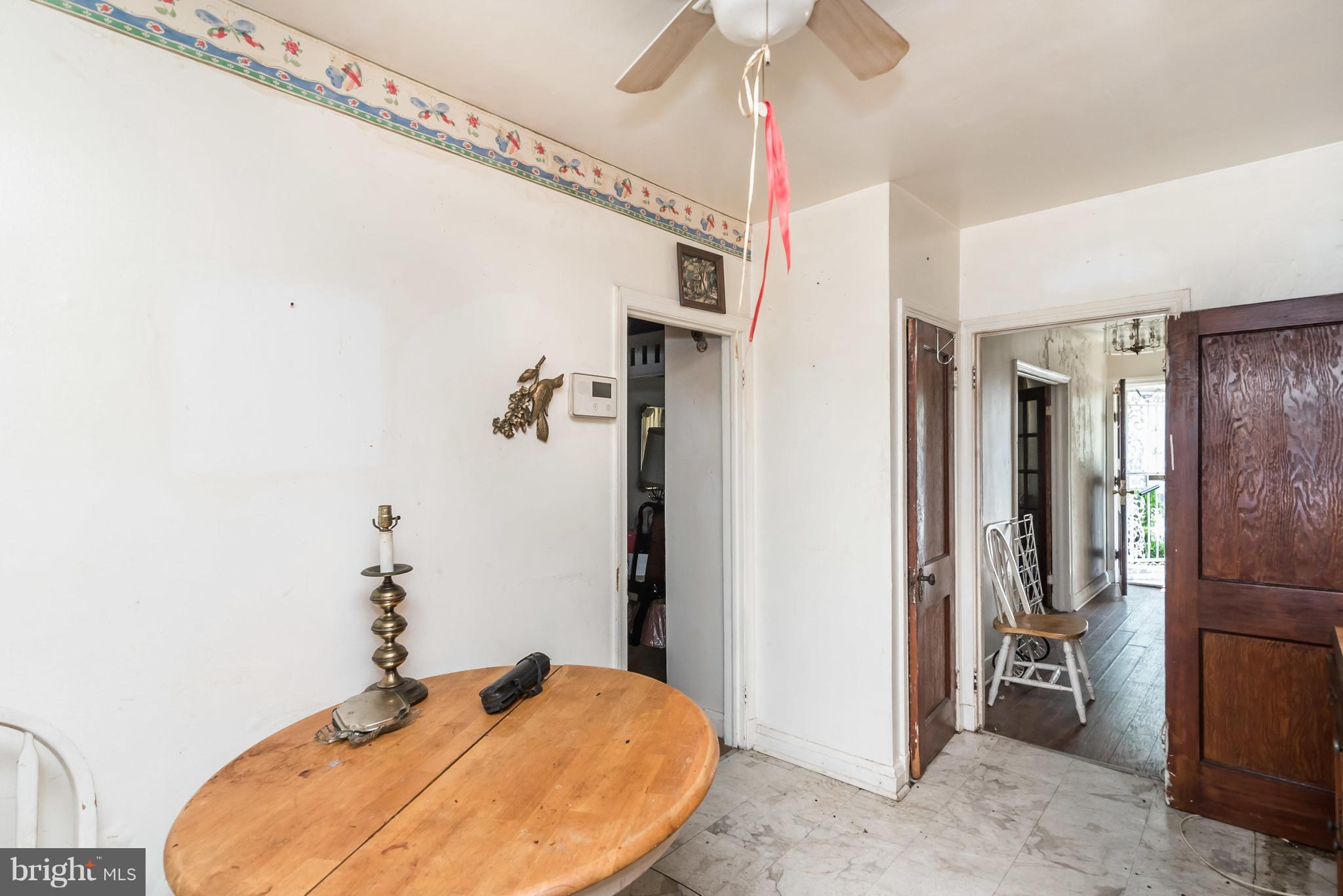 LAKEWOOD APARTMENTS - Residential