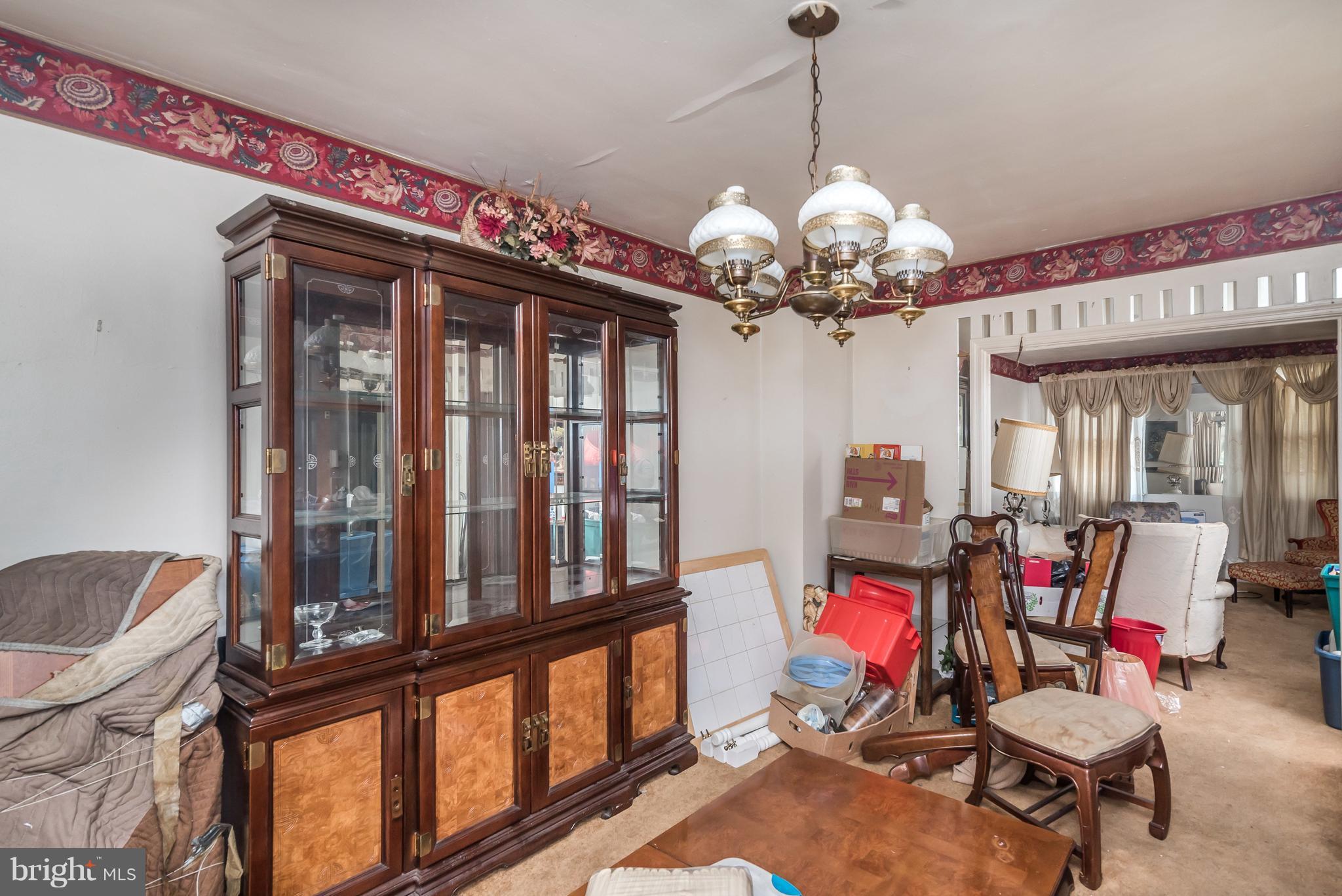 LAKEWOOD APARTMENTS - Residential