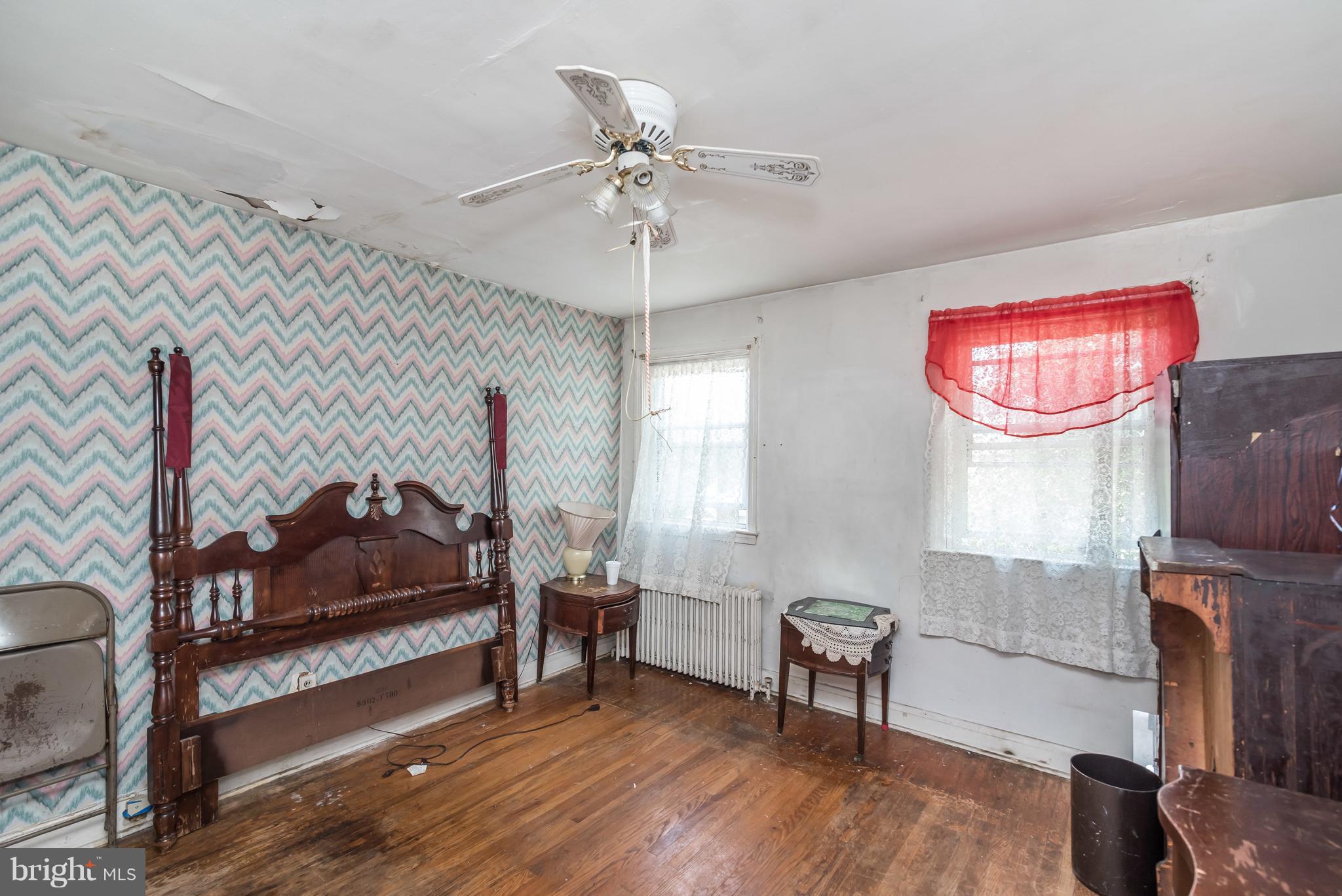 LAKEWOOD APARTMENTS - Residential