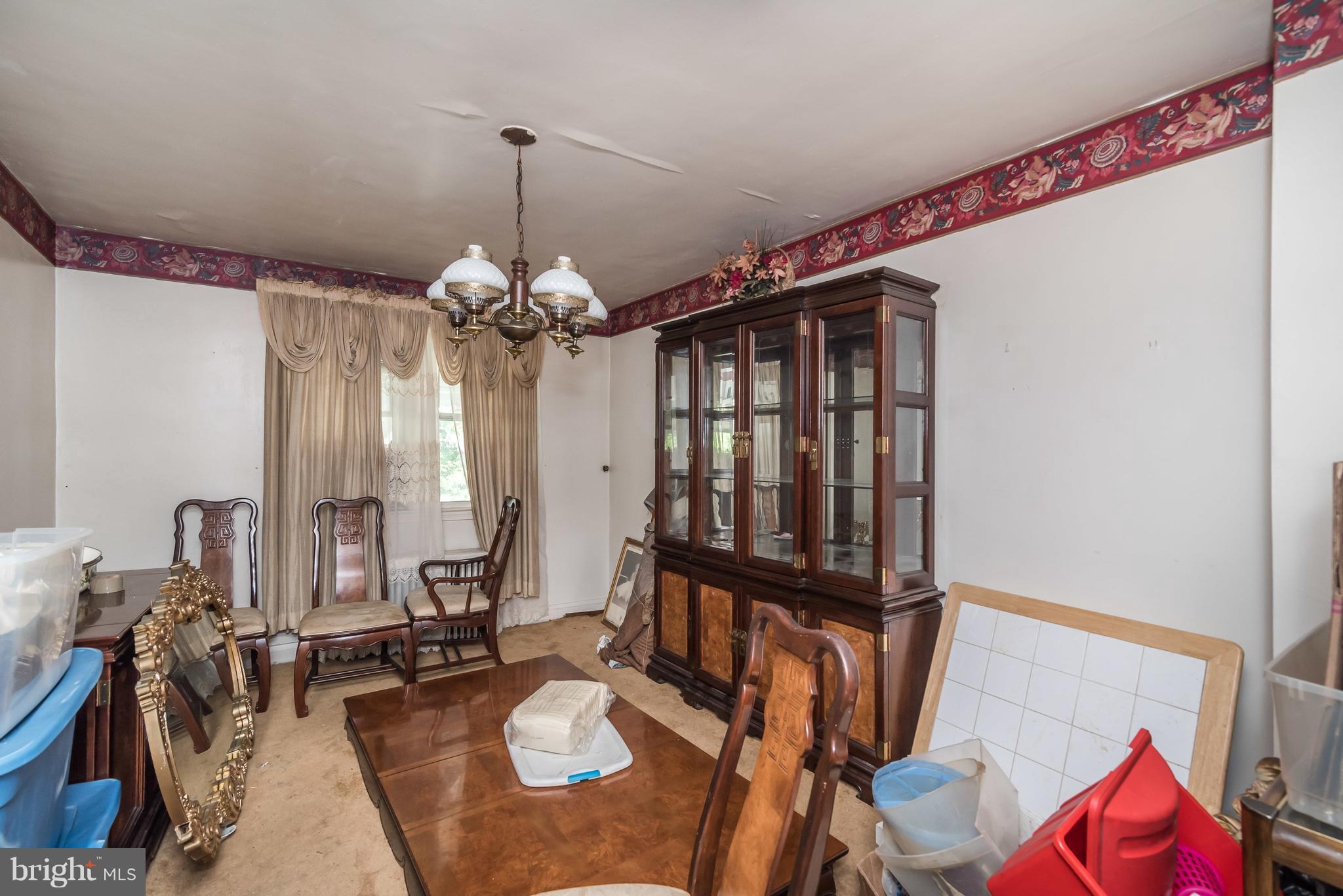 LAKEWOOD APARTMENTS - Residential