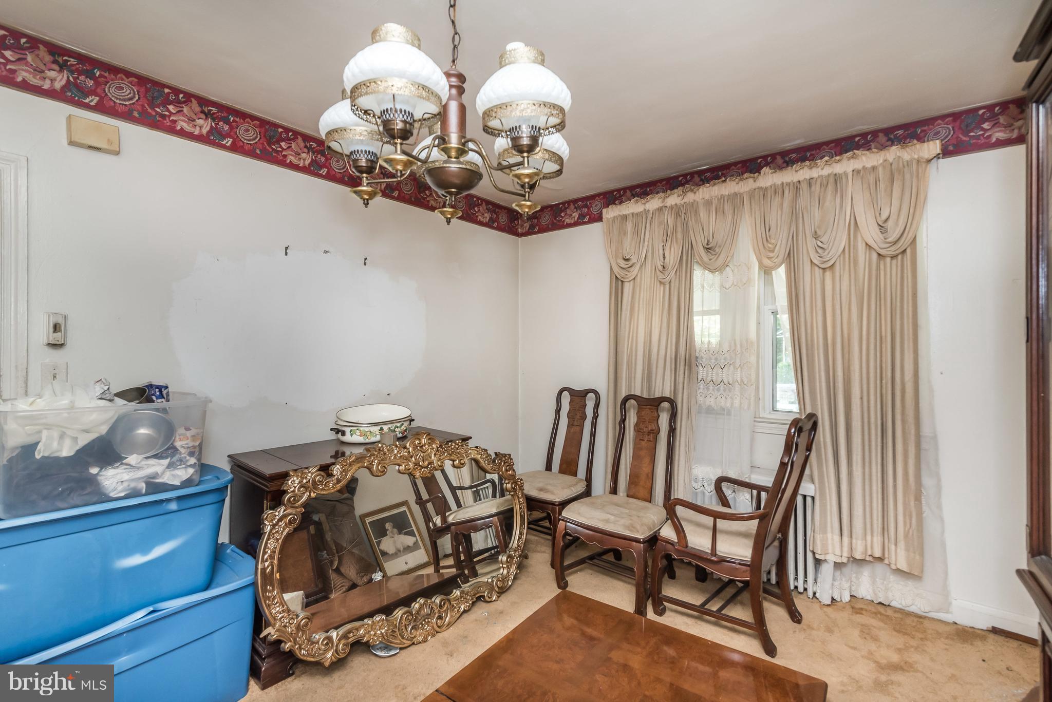 LAKEWOOD APARTMENTS - Residential