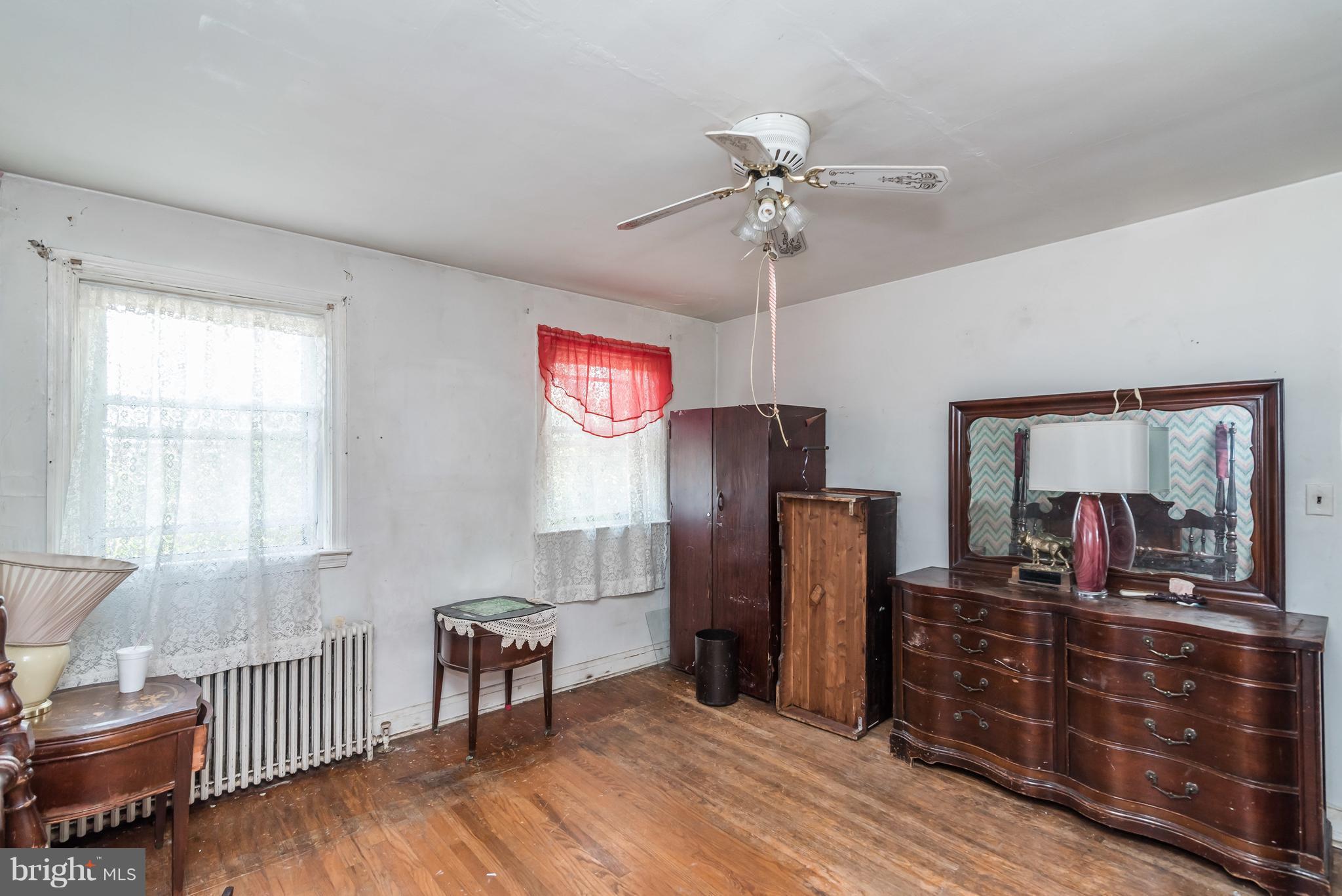 LAKEWOOD APARTMENTS - Residential