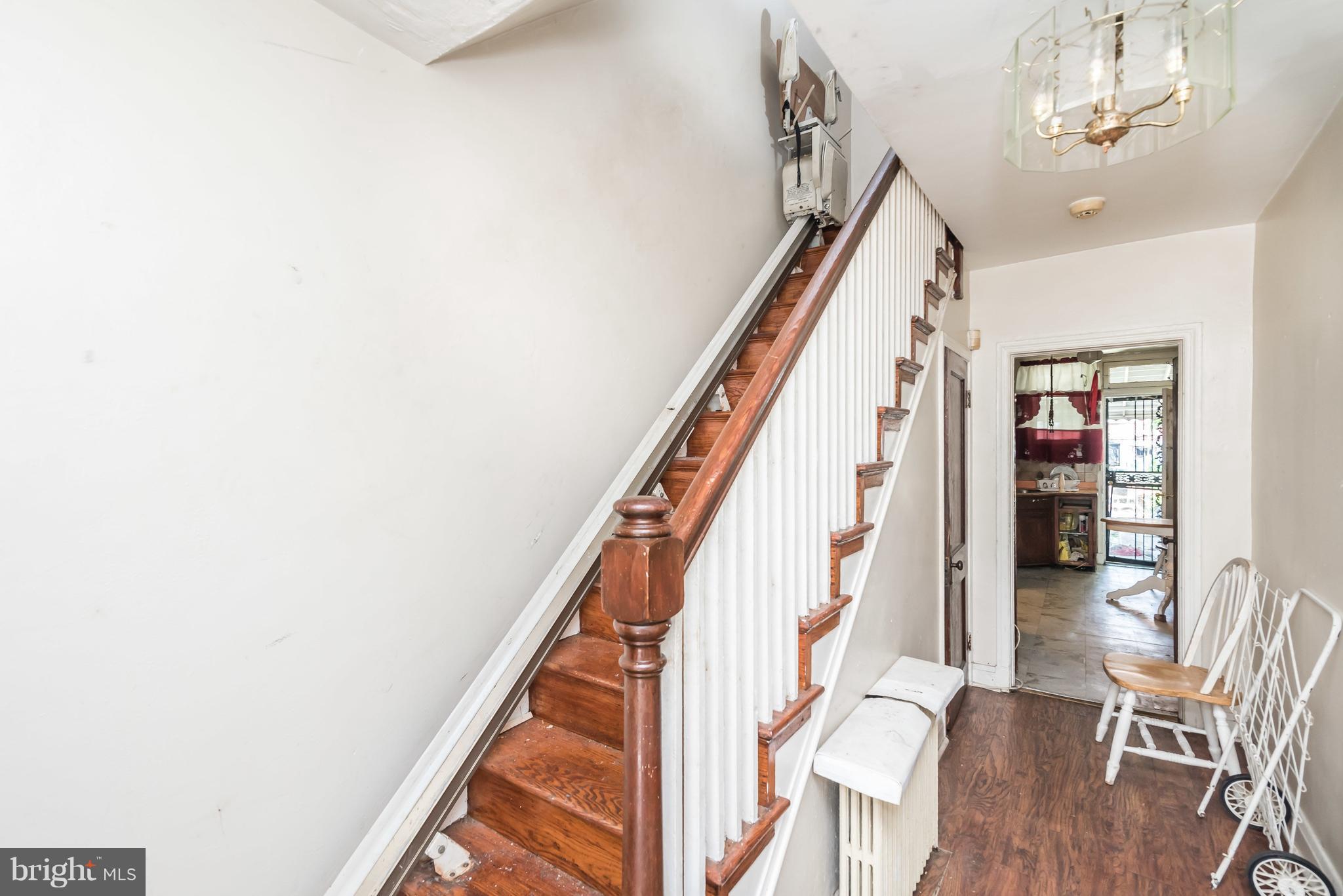 LAKEWOOD APARTMENTS - Residential