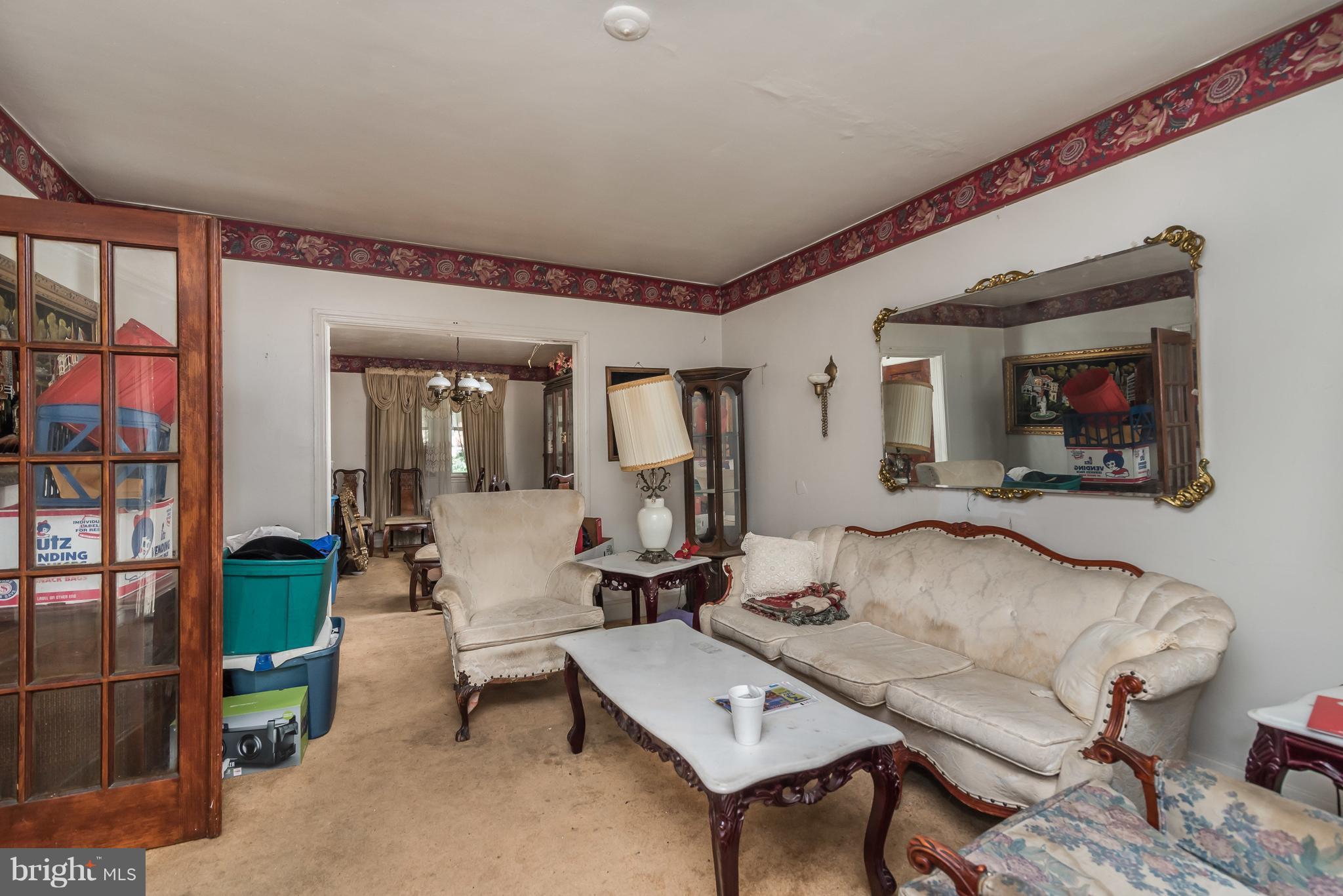 LAKEWOOD APARTMENTS - Residential