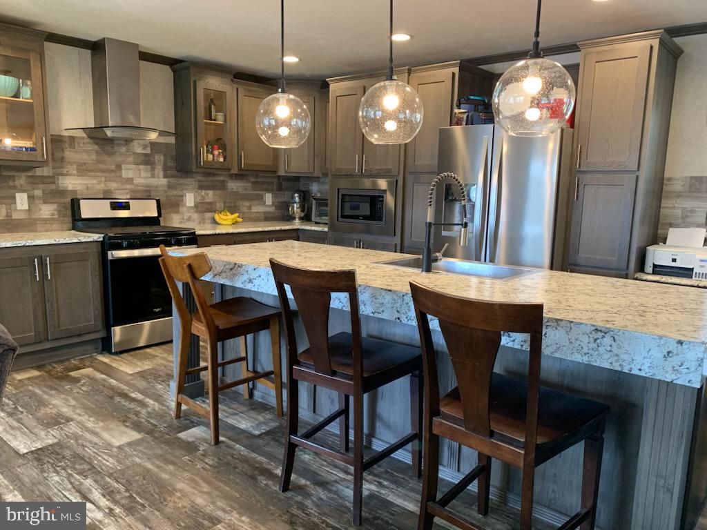 NORTH CREST ACRES PARK - Residential