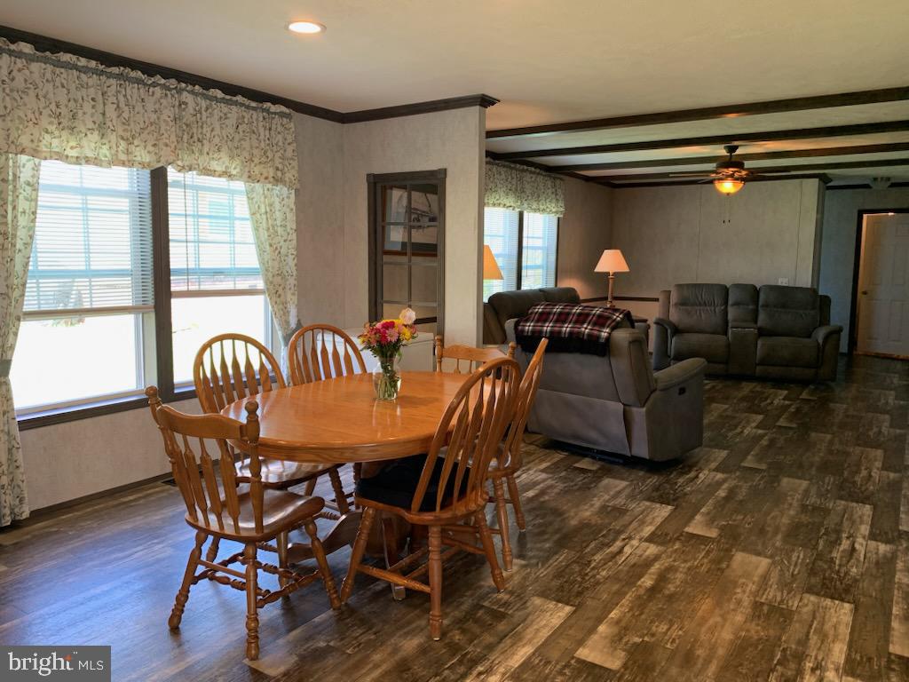 NORTH CREST ACRES PARK - Residential