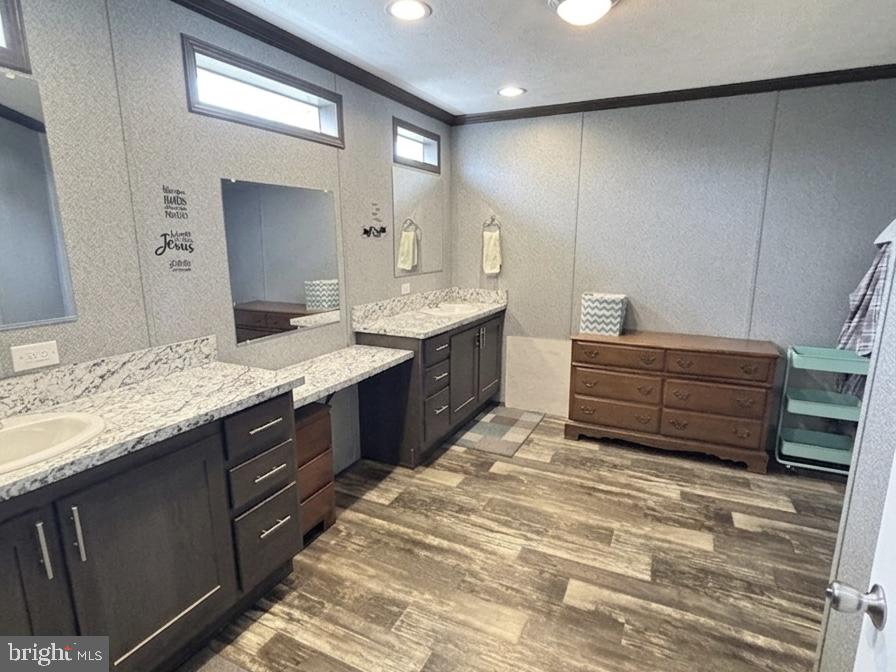 NORTH CREST ACRES PARK - Residential