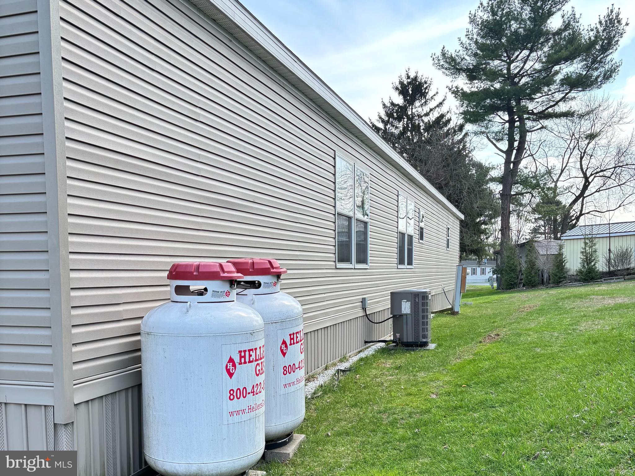 NORTH CREST ACRES PARK - Residential