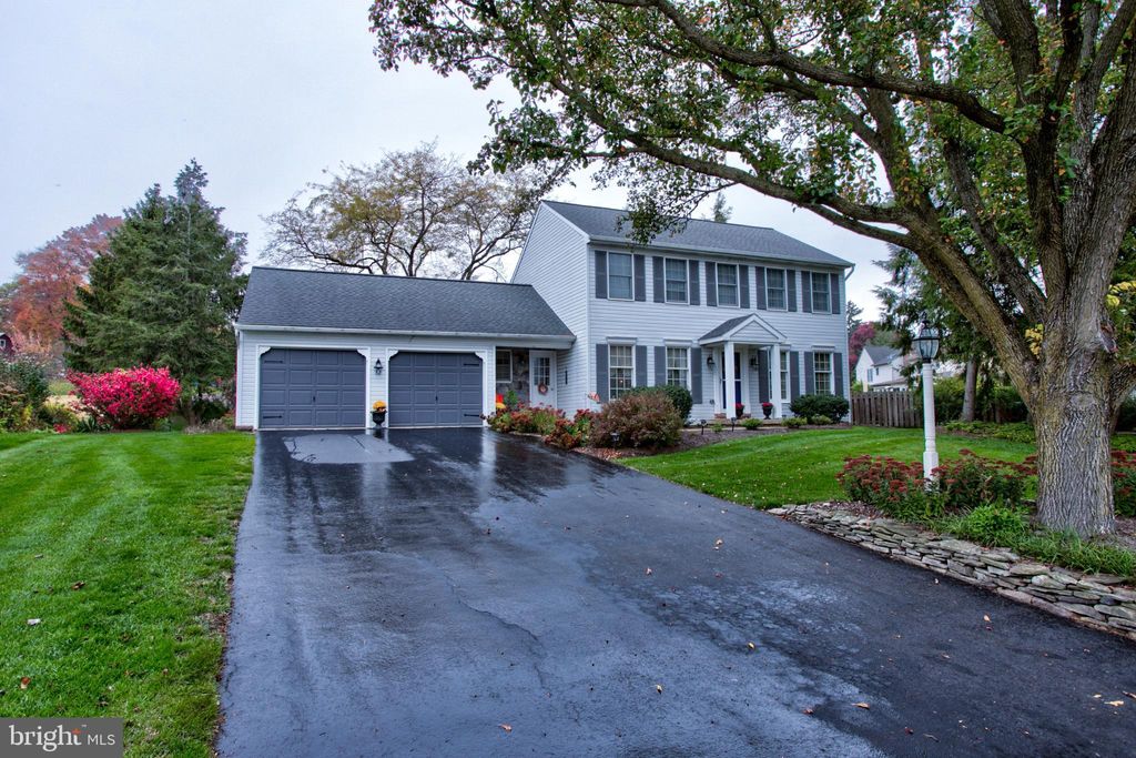 Photo of 105 BENT TREE DR, LANCASTER, PA 17603 (MLS # PALA2027026)