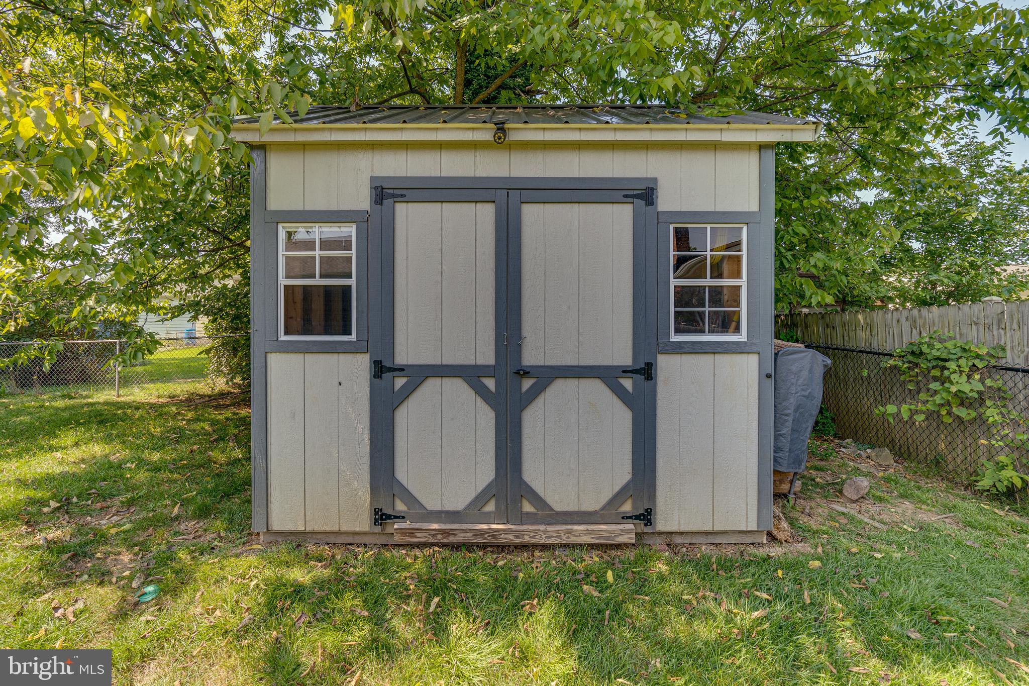 LAKEVIEW - Residential