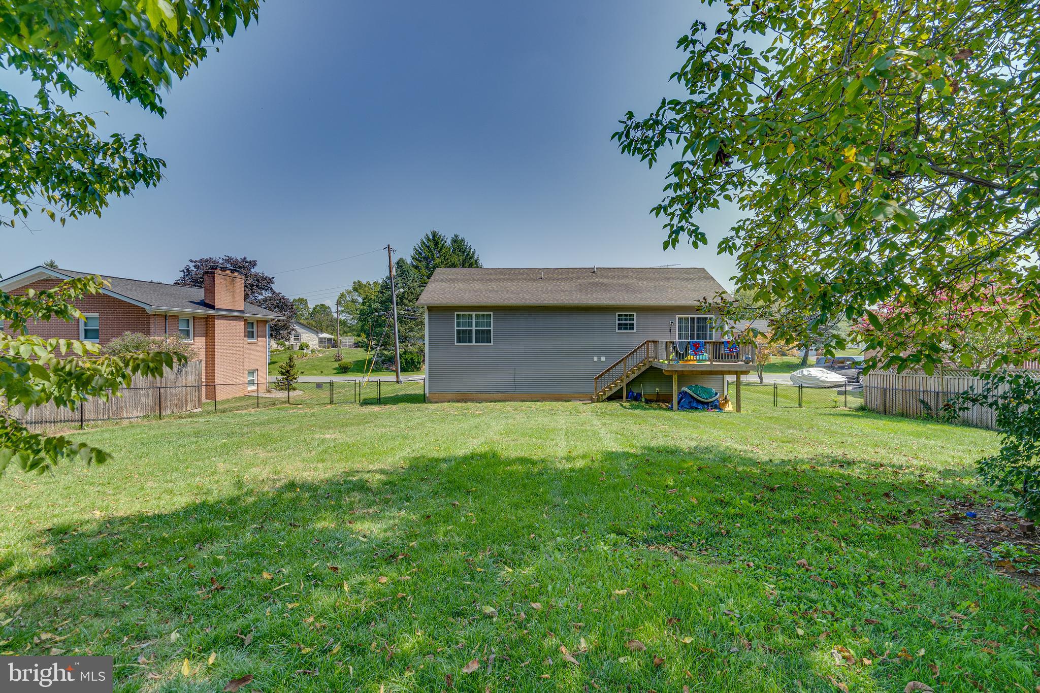 LAKEVIEW - Residential