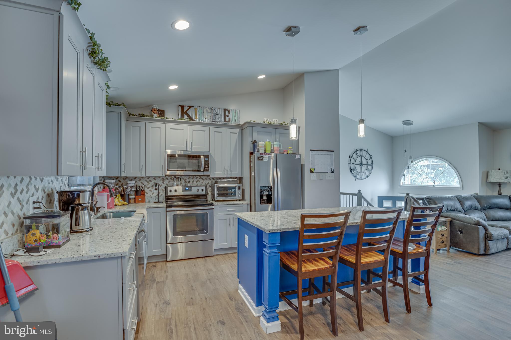 LAKEVIEW - Residential