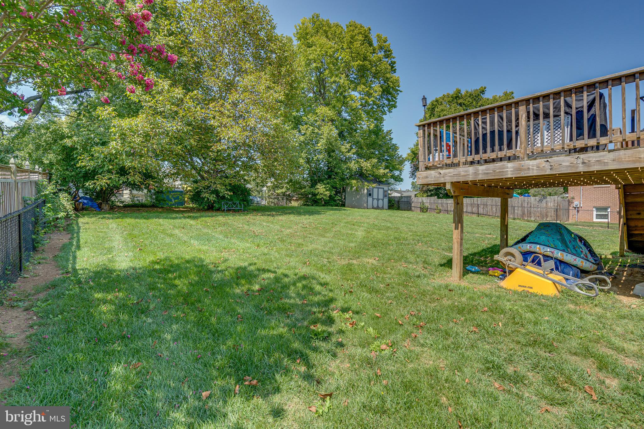 LAKEVIEW - Residential