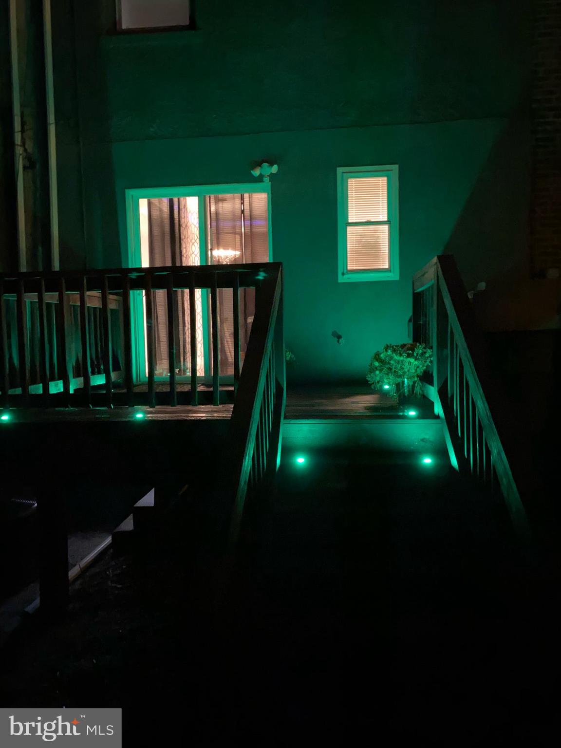 ELMWOOD PARK - Residential