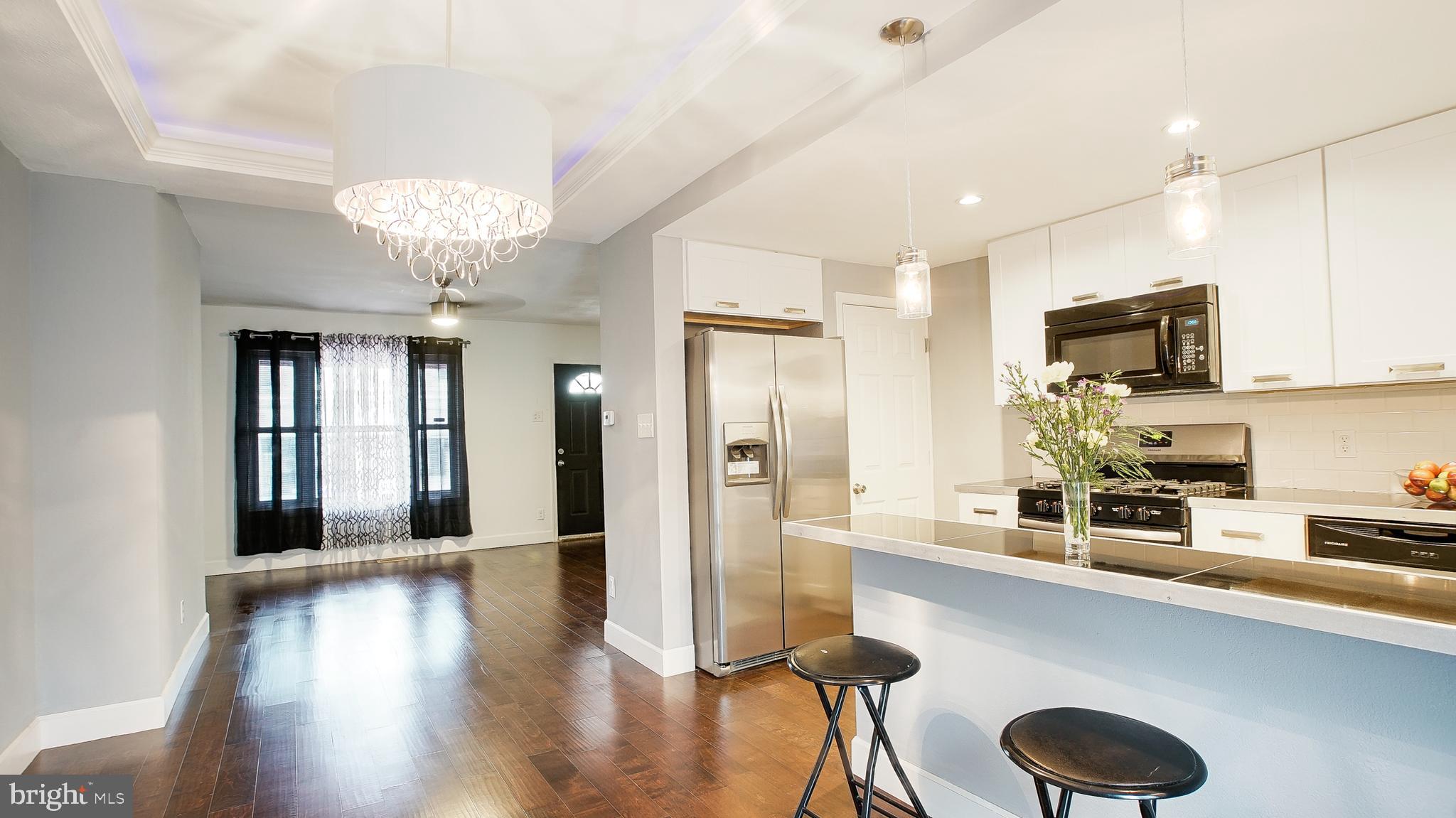 ELMWOOD PARK - Residential
