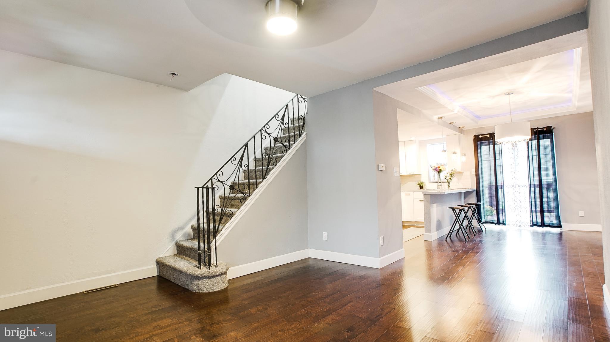 ELMWOOD PARK - Residential