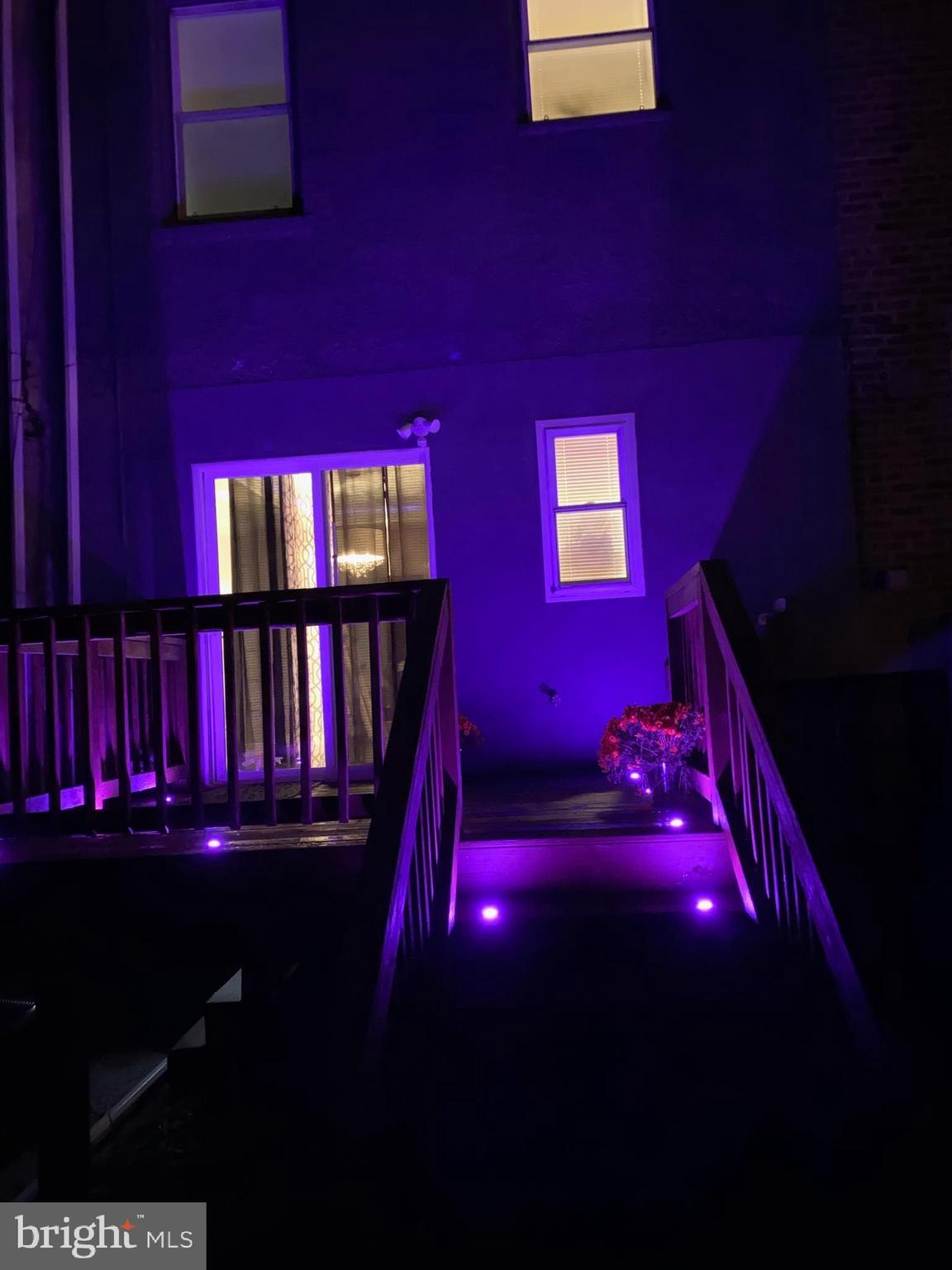 ELMWOOD PARK - Residential