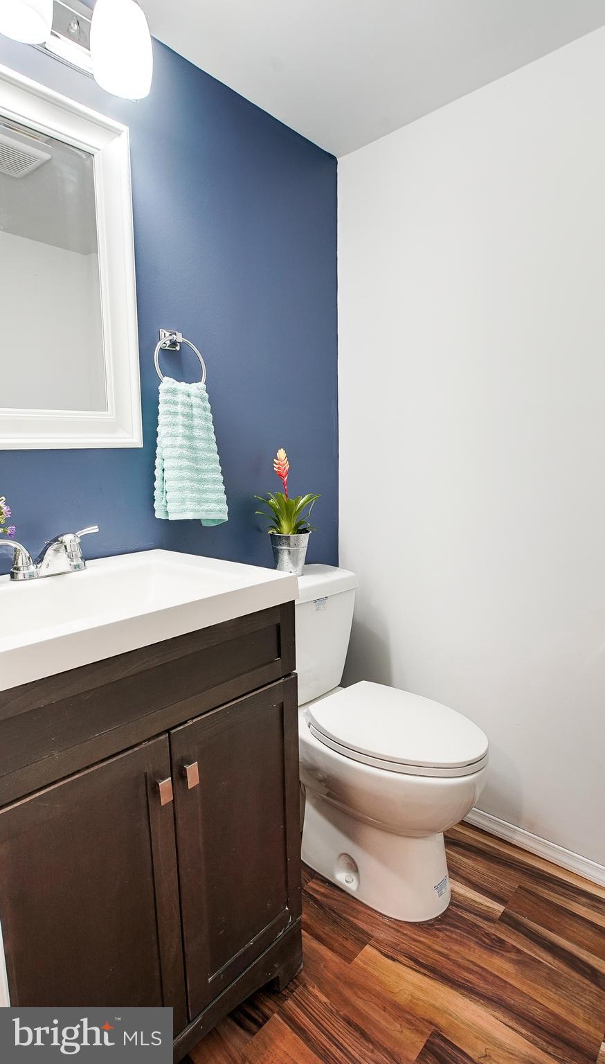 ELMWOOD PARK - Residential