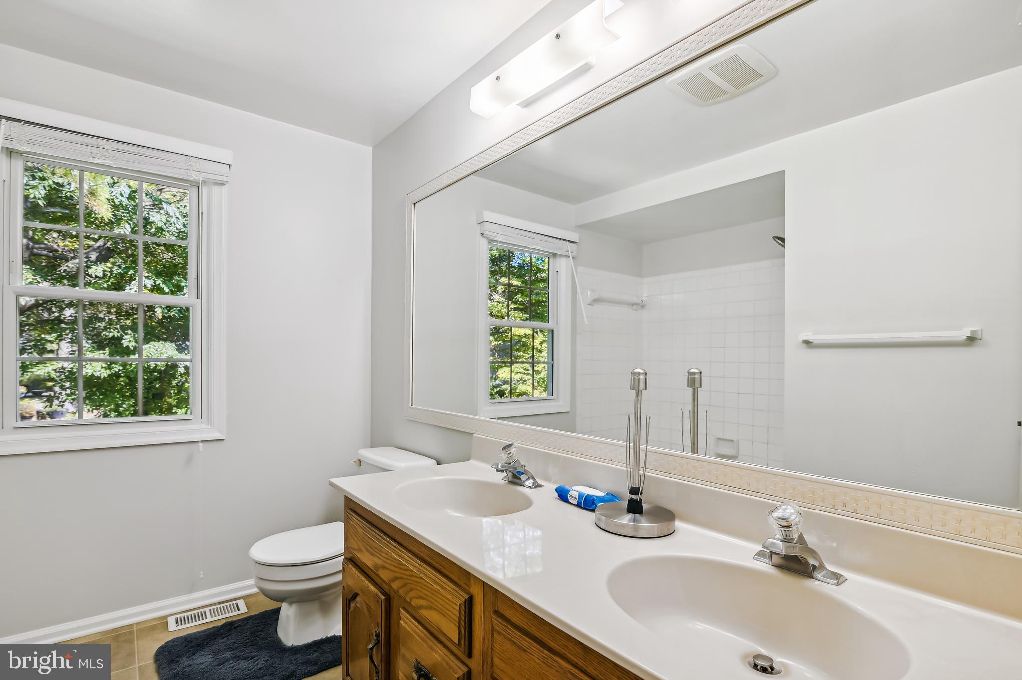 KINGS CONTRIVANCE - Residential