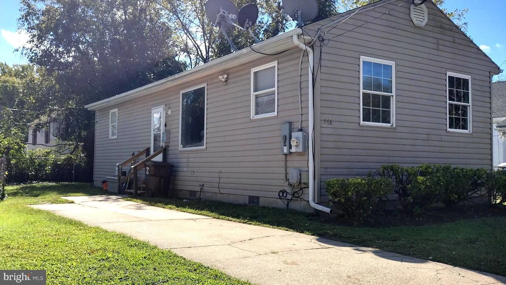 714 Lincoln Terrace