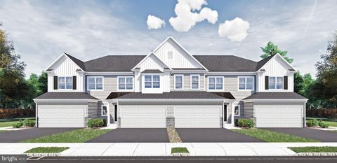 Townhouse For Sale - 36 Valley Oak Road #18<br/> GLENMOORE, PA 19343