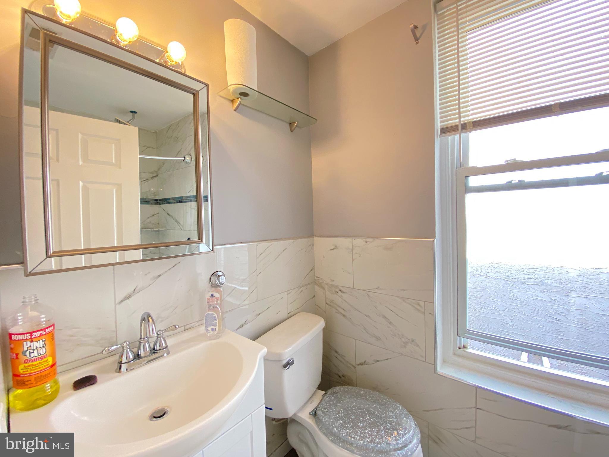 TEMPLE UNIVERSITY - Residential Lease