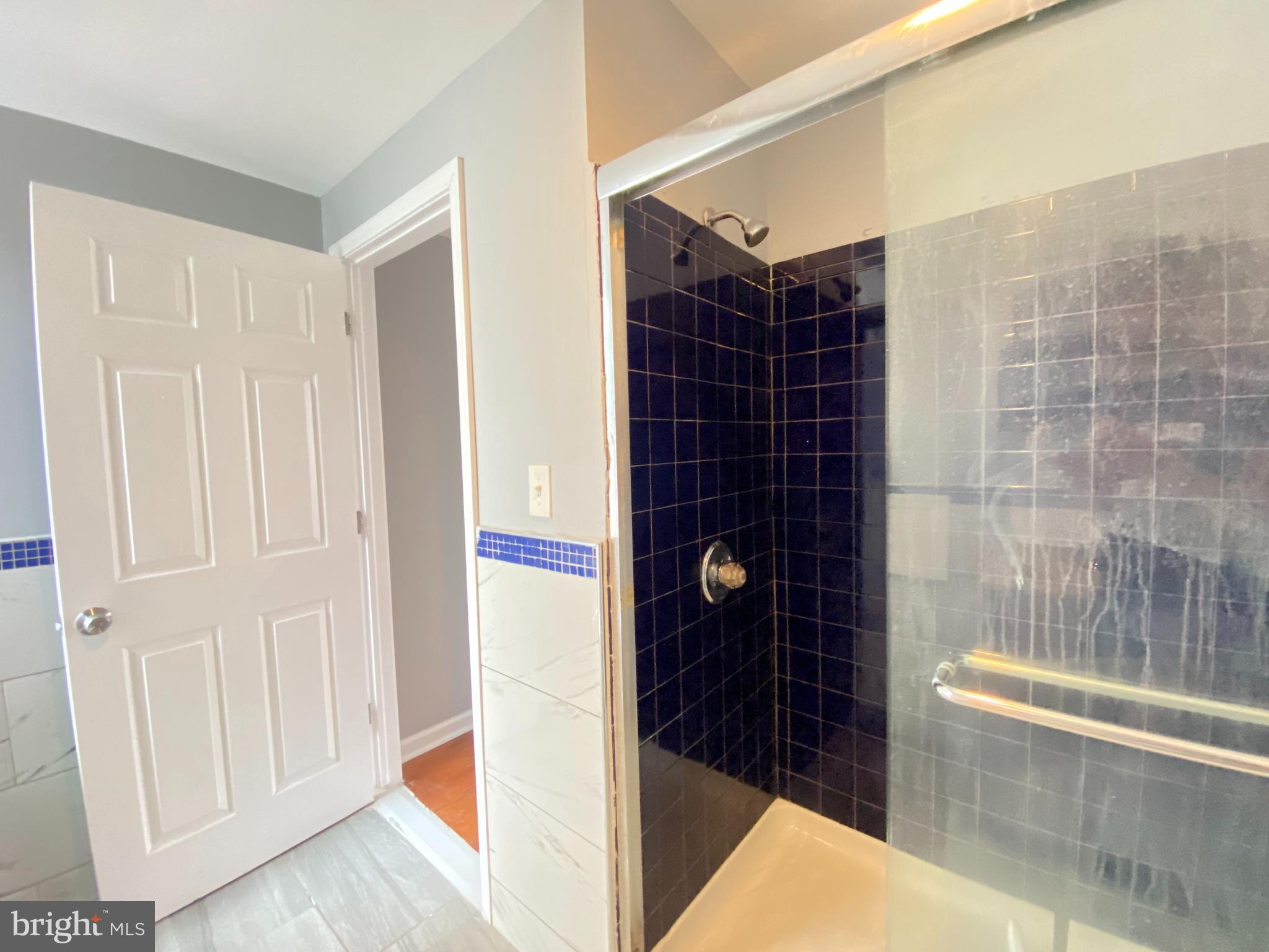 TEMPLE UNIVERSITY - Residential Lease