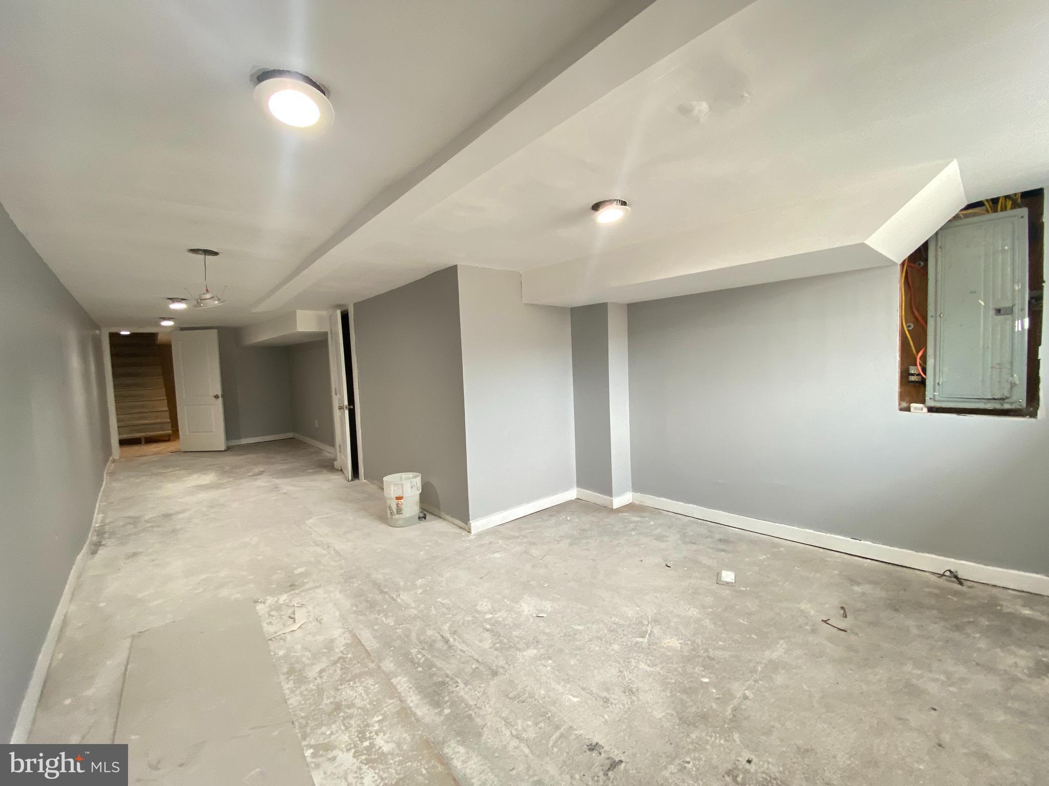 TEMPLE UNIVERSITY - Residential Lease