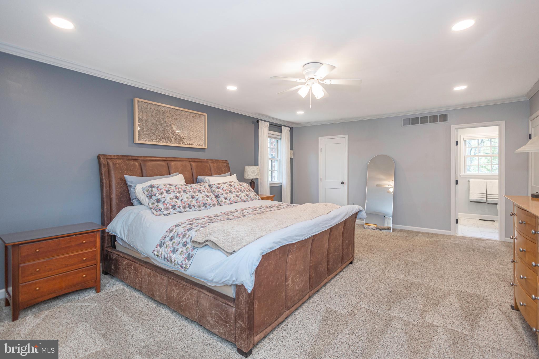 MOUNT EYRE MANOR - Residential