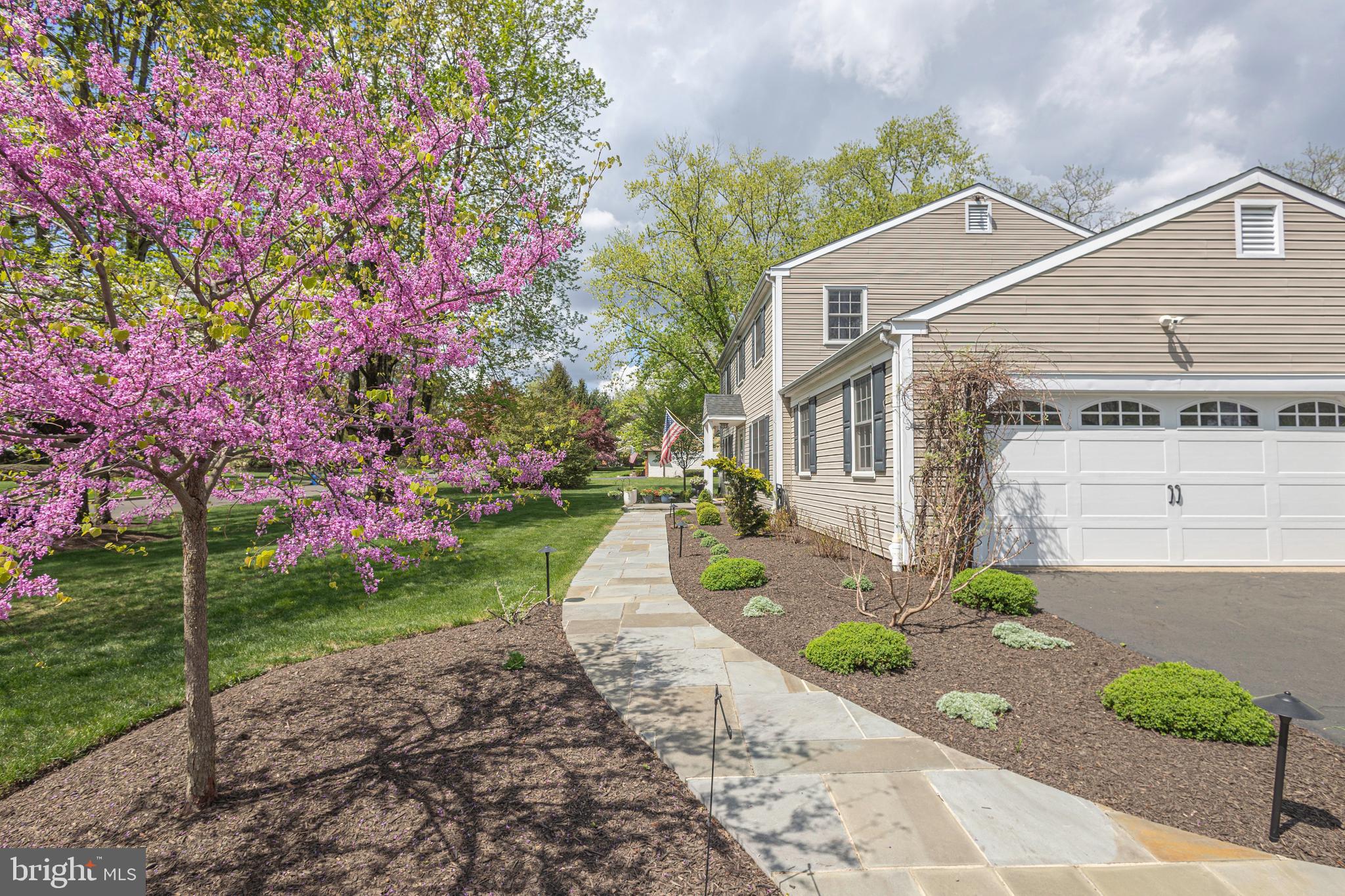 MOUNT EYRE MANOR - Residential