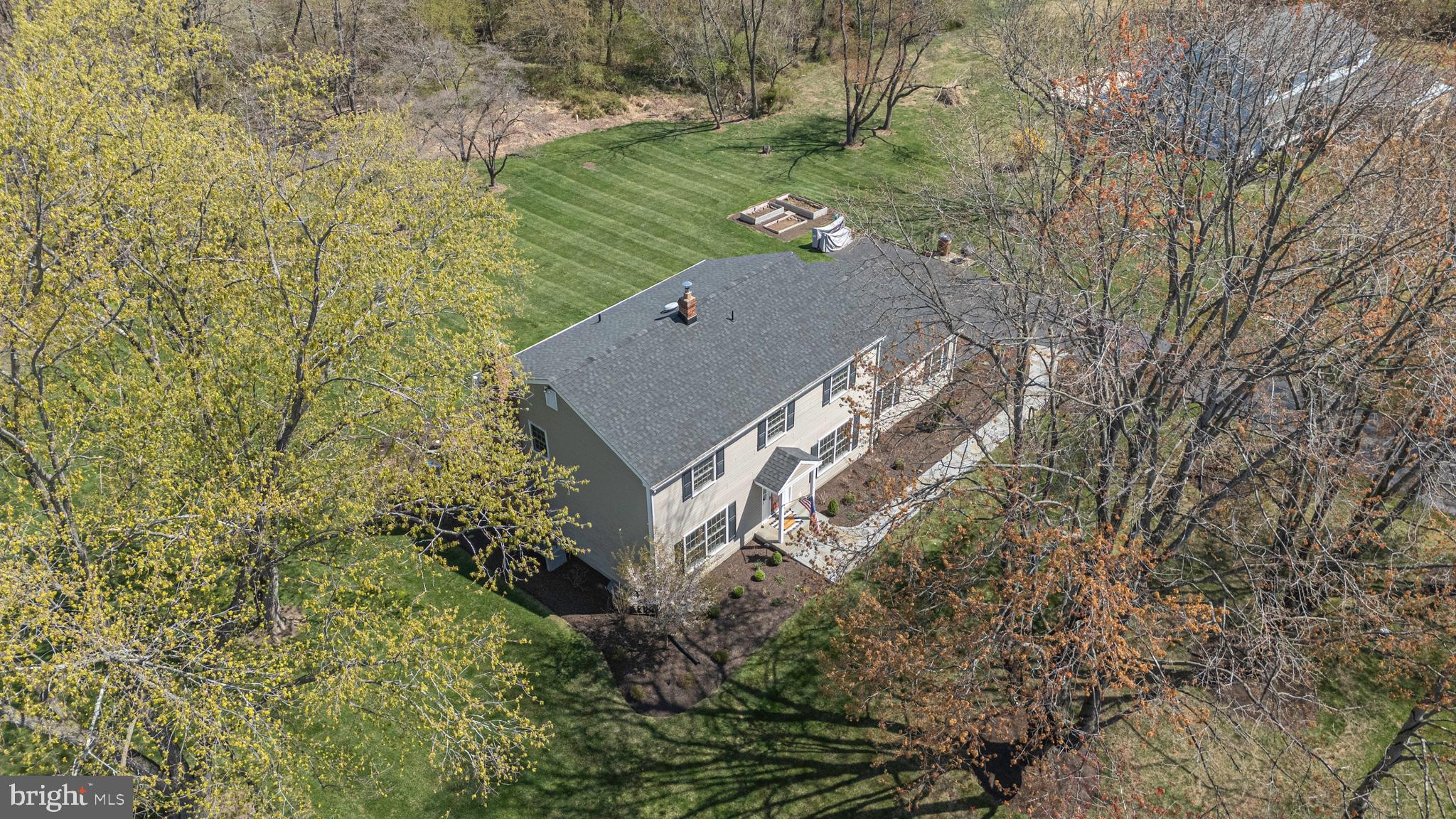 MOUNT EYRE MANOR - Residential