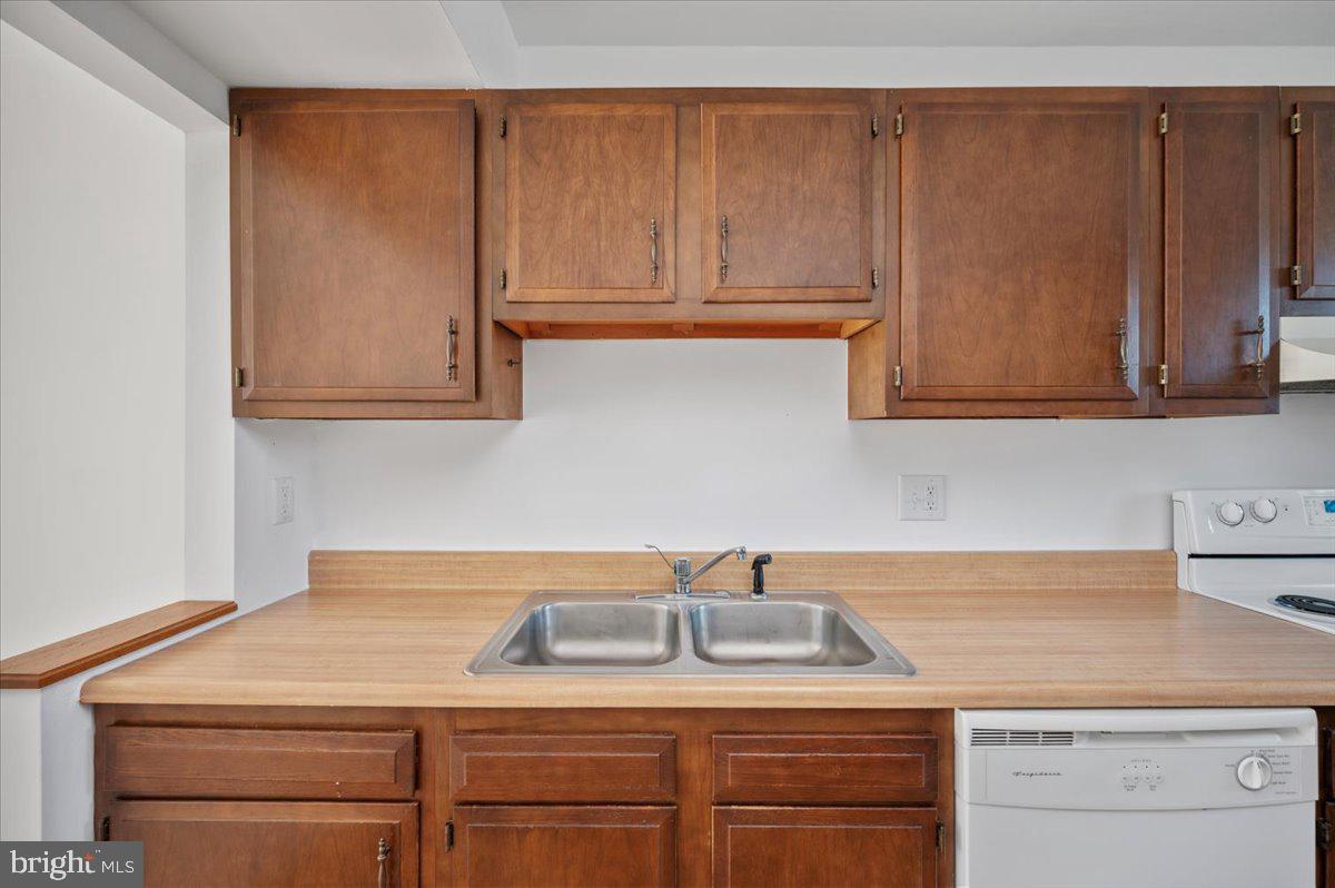 CEDAR LANE TERRACE - Residential