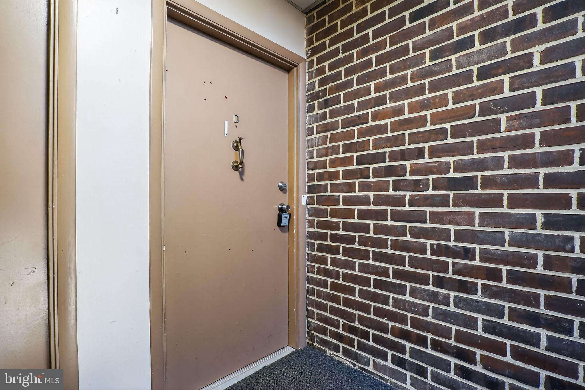 211 CROCKER DRIVE D D