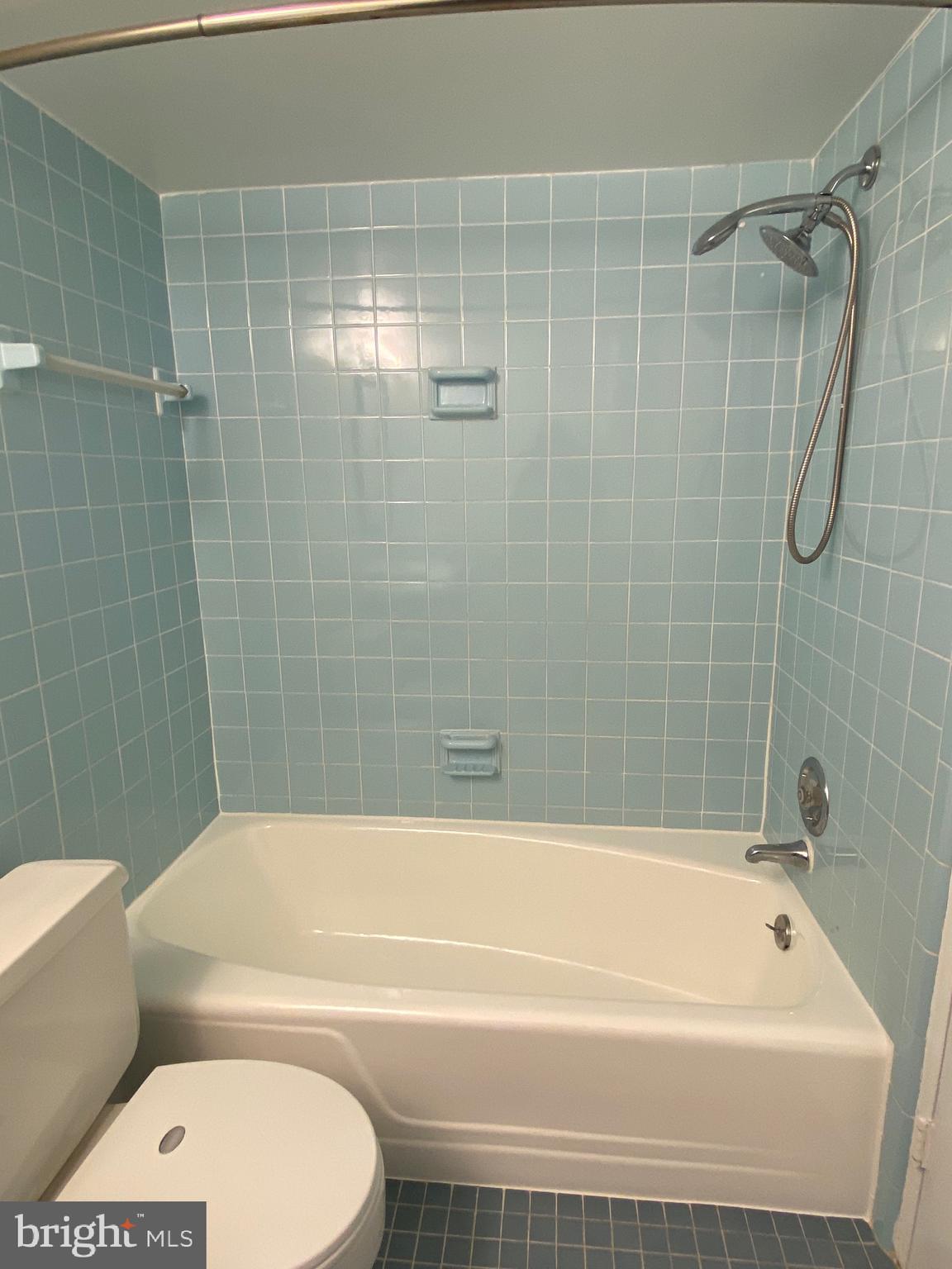 KENWOOD - Residential Lease