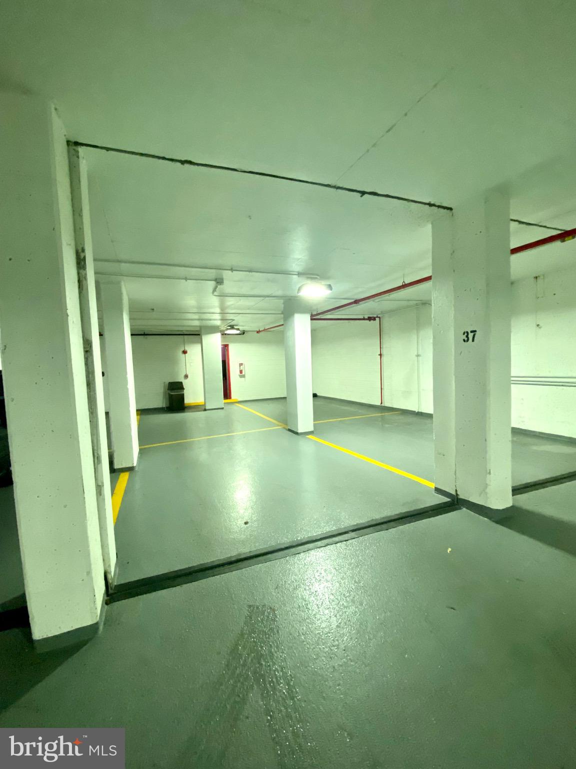 KENWOOD - Residential Lease