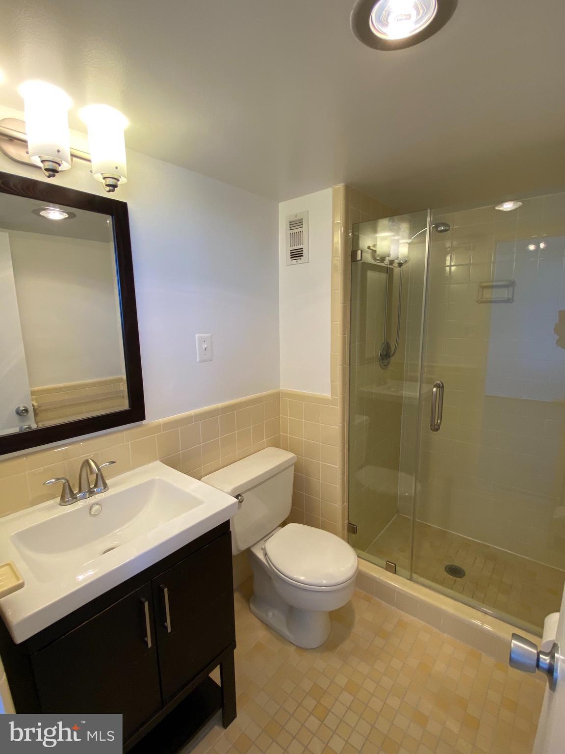 KENWOOD - Residential Lease