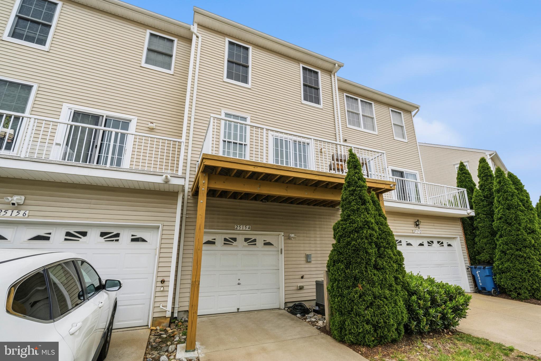 AMBERLEA AT SOUTH RIDING - Residential