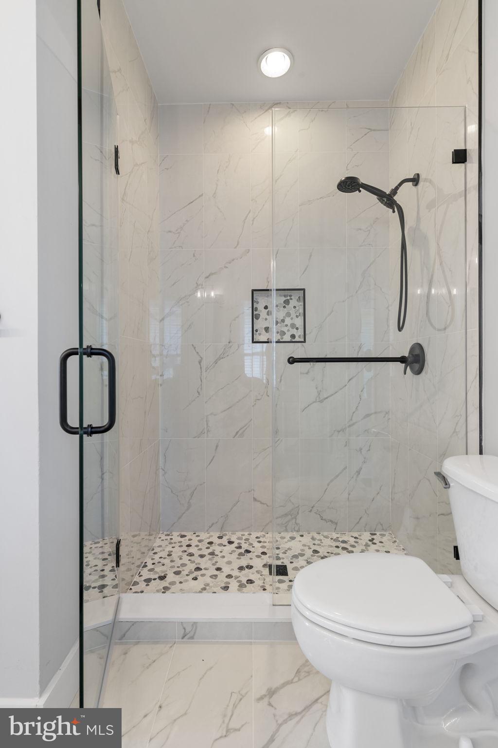 LANSDOWNE ON THE POTOMAC - Residential