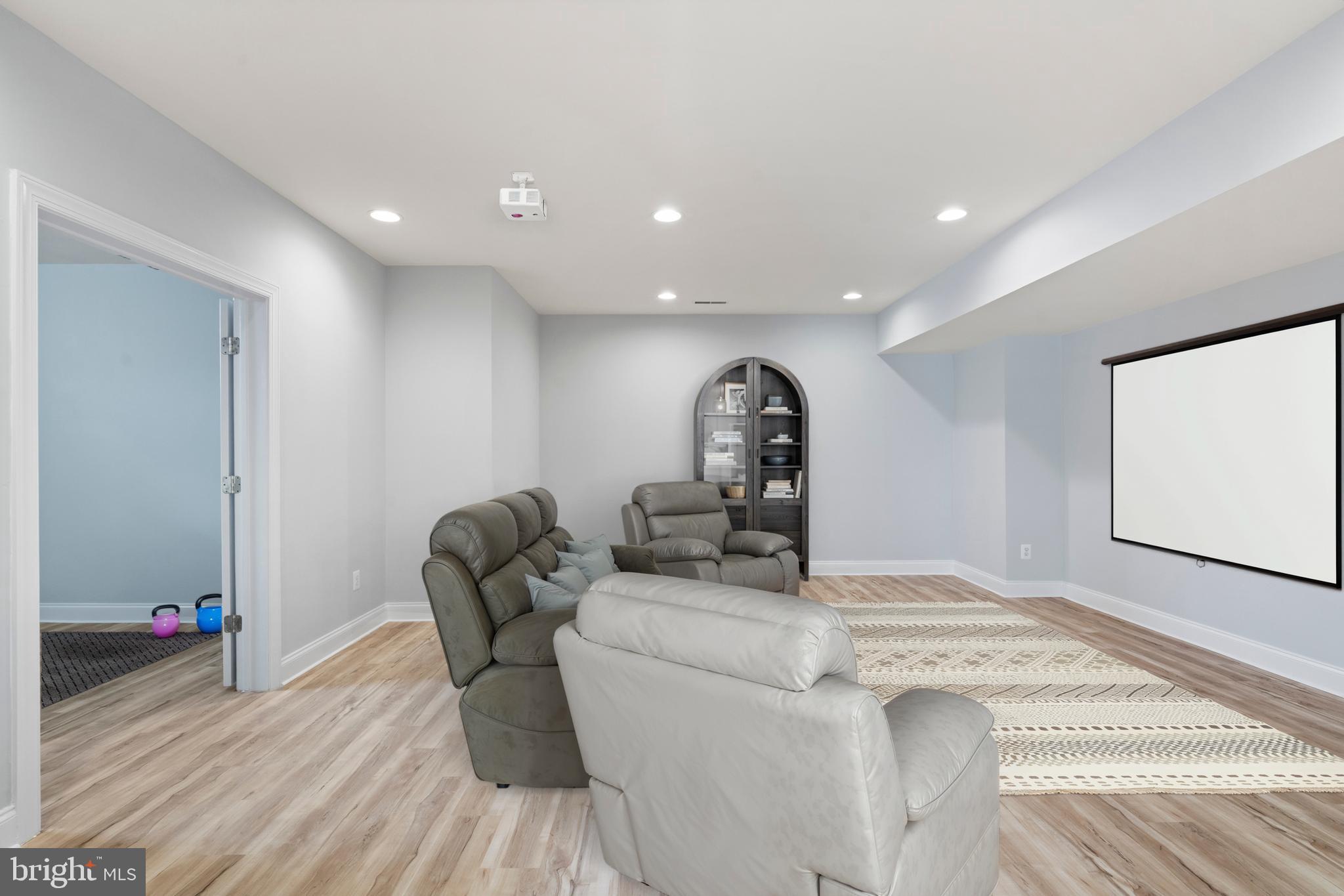 LANSDOWNE ON THE POTOMAC - Residential