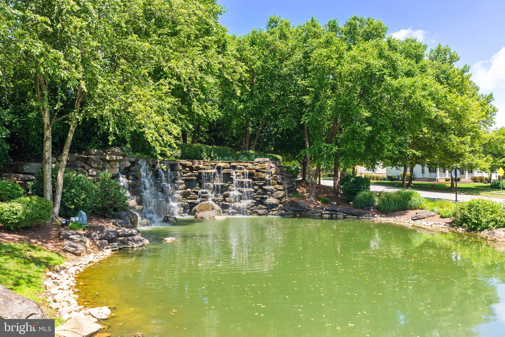 LANSDOWNE ON THE POTOMAC - Residential