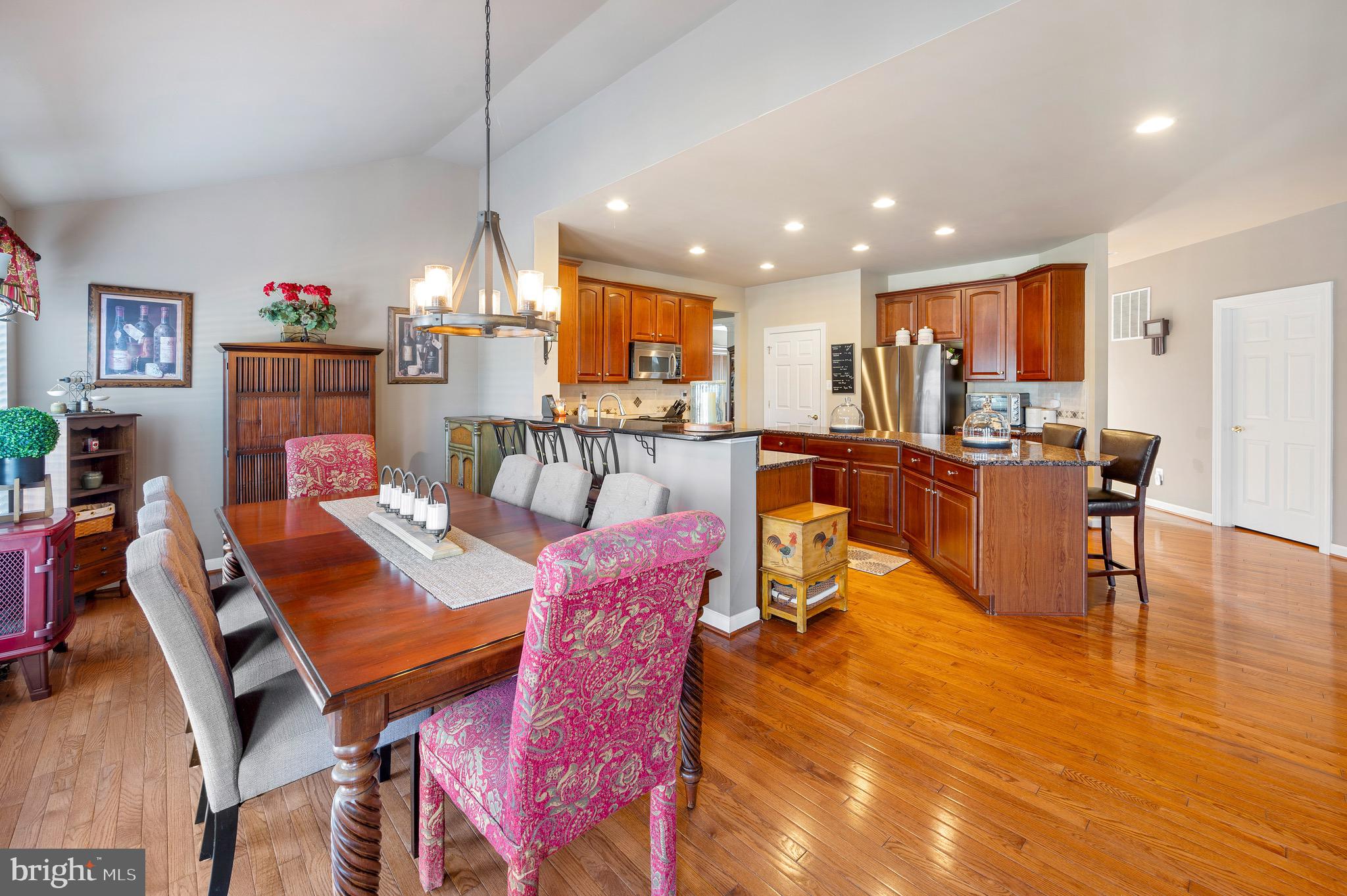 MACOBY WOODS - Residential