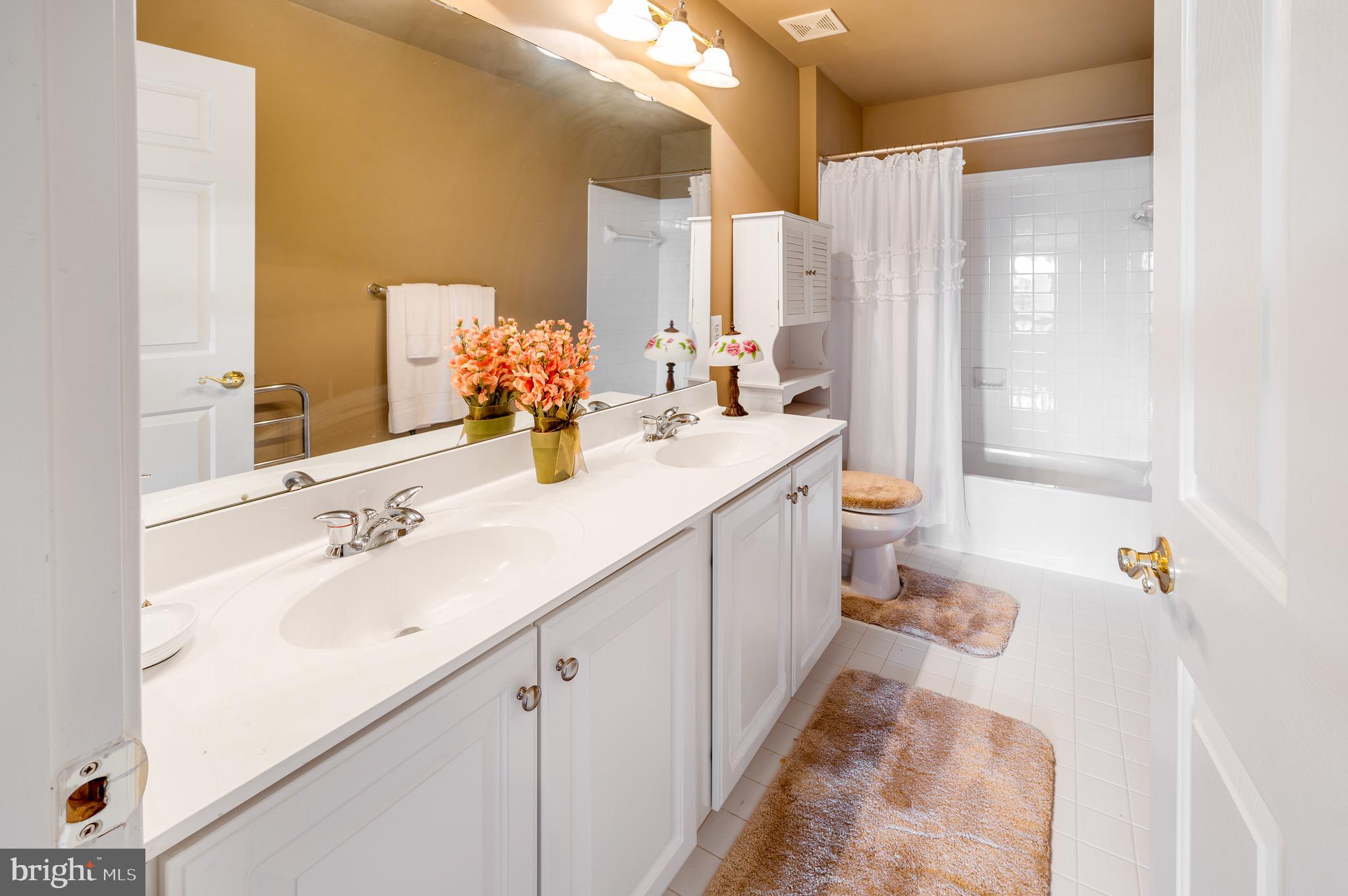 MACOBY WOODS - Residential