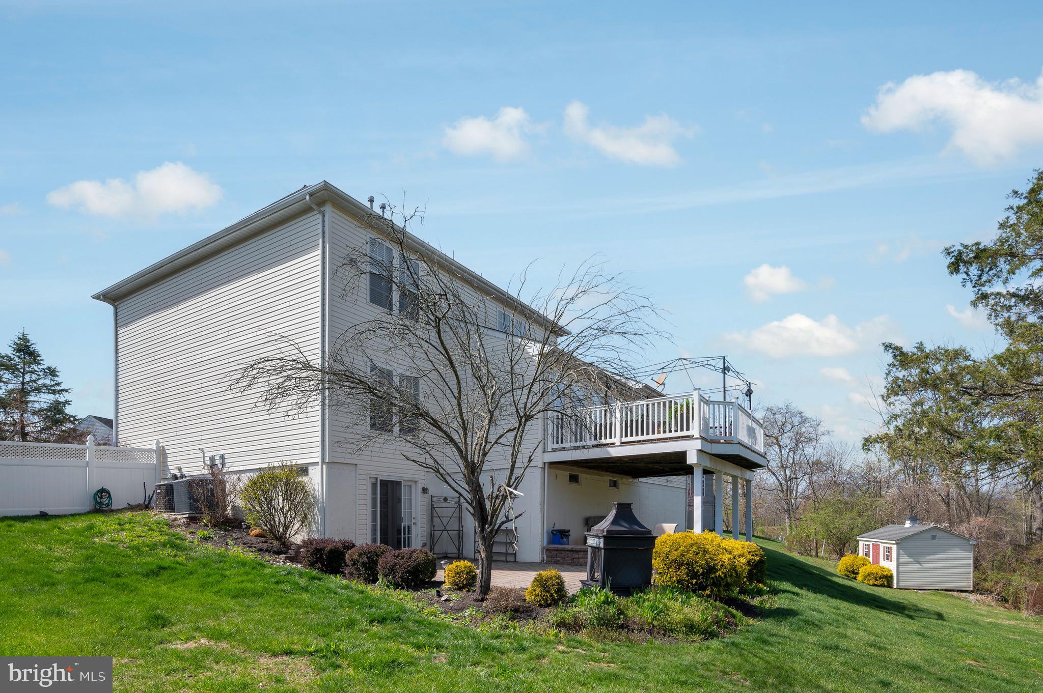 MACOBY WOODS - Residential