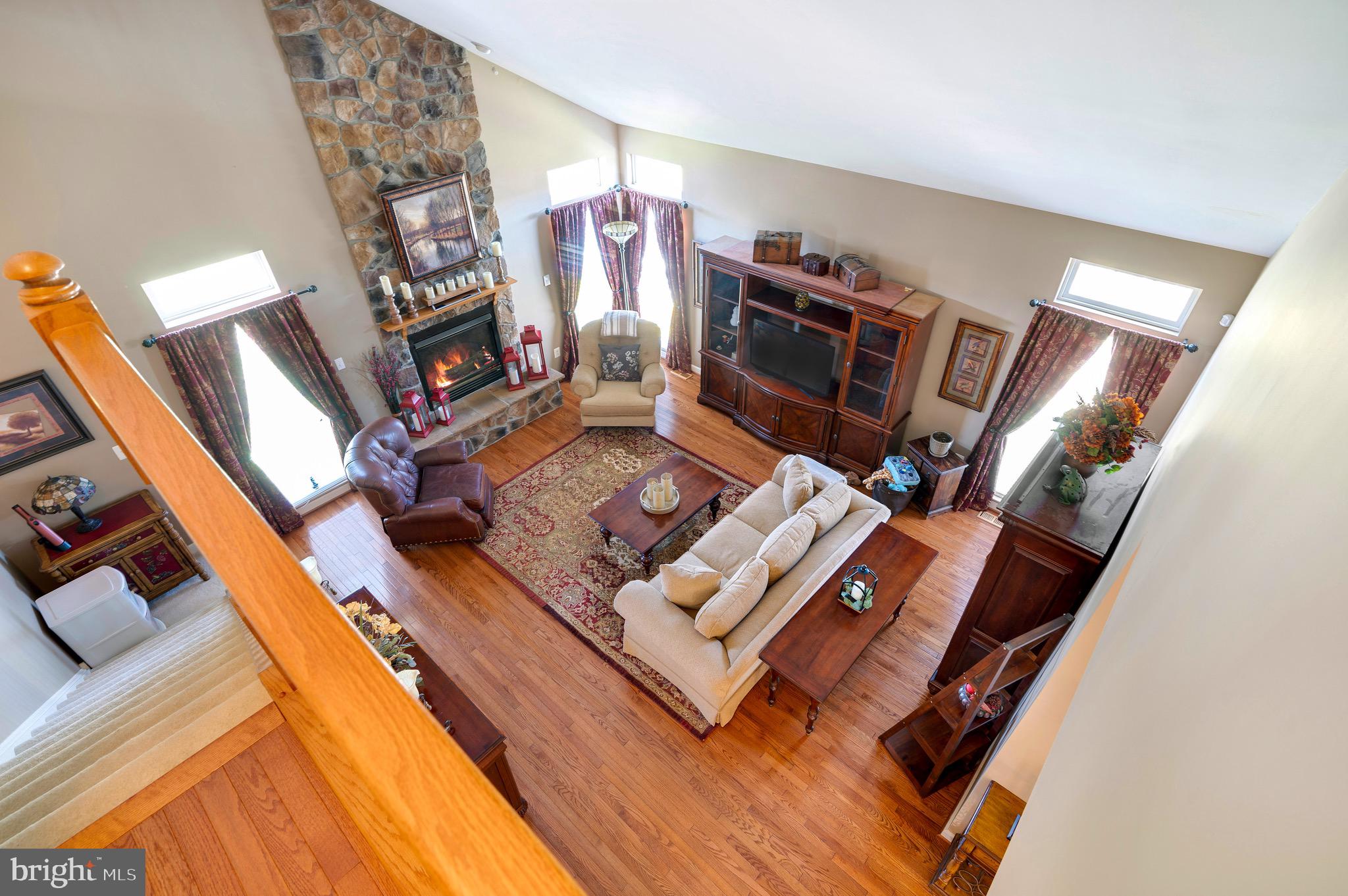 MACOBY WOODS - Residential